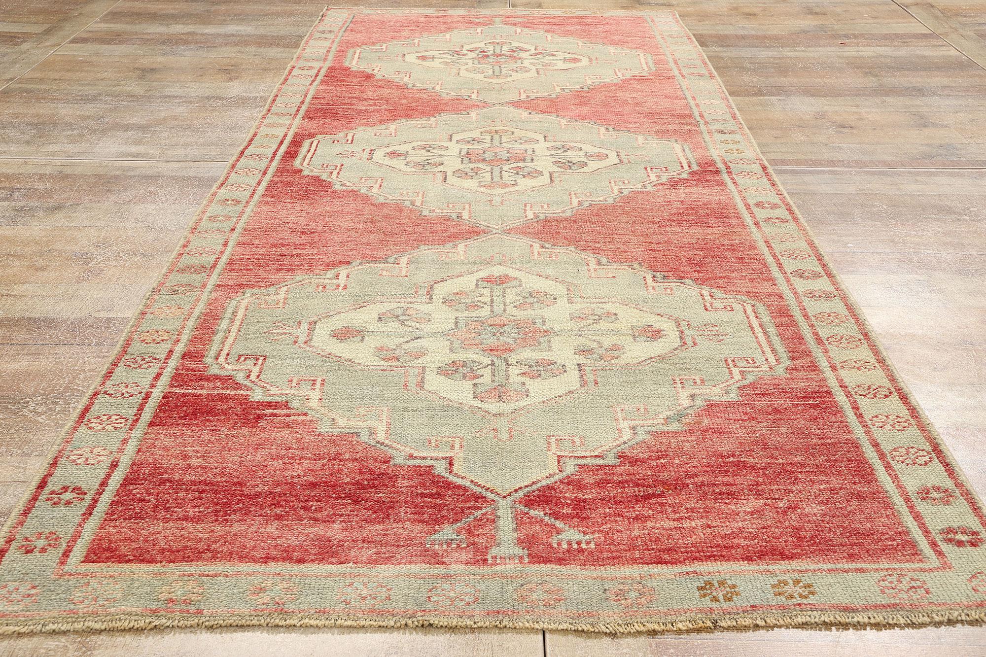 Tapis turc Oushak des années 1970 en vente 1