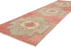 Tapis d'Oushak turc rouge vintage