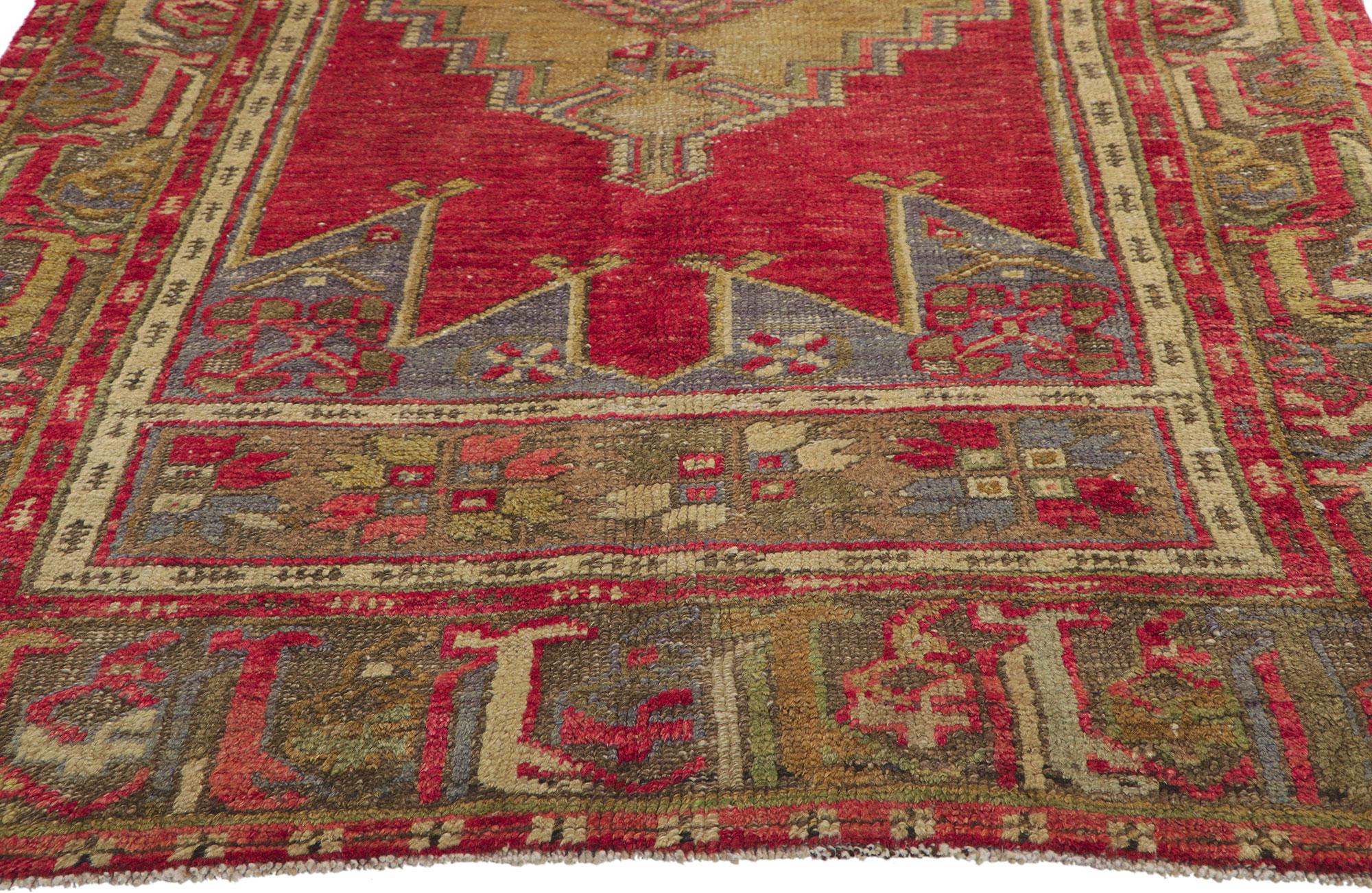 Vintage Red Turkish Oushak Rug In Good Condition For Sale In Dallas, TX