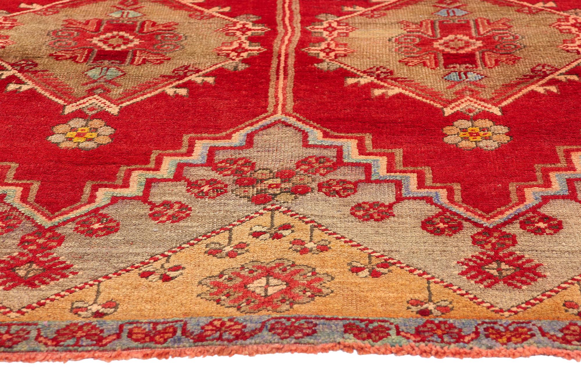 Vintage Red Turkish Oushak Rug In Good Condition For Sale In Dallas, TX