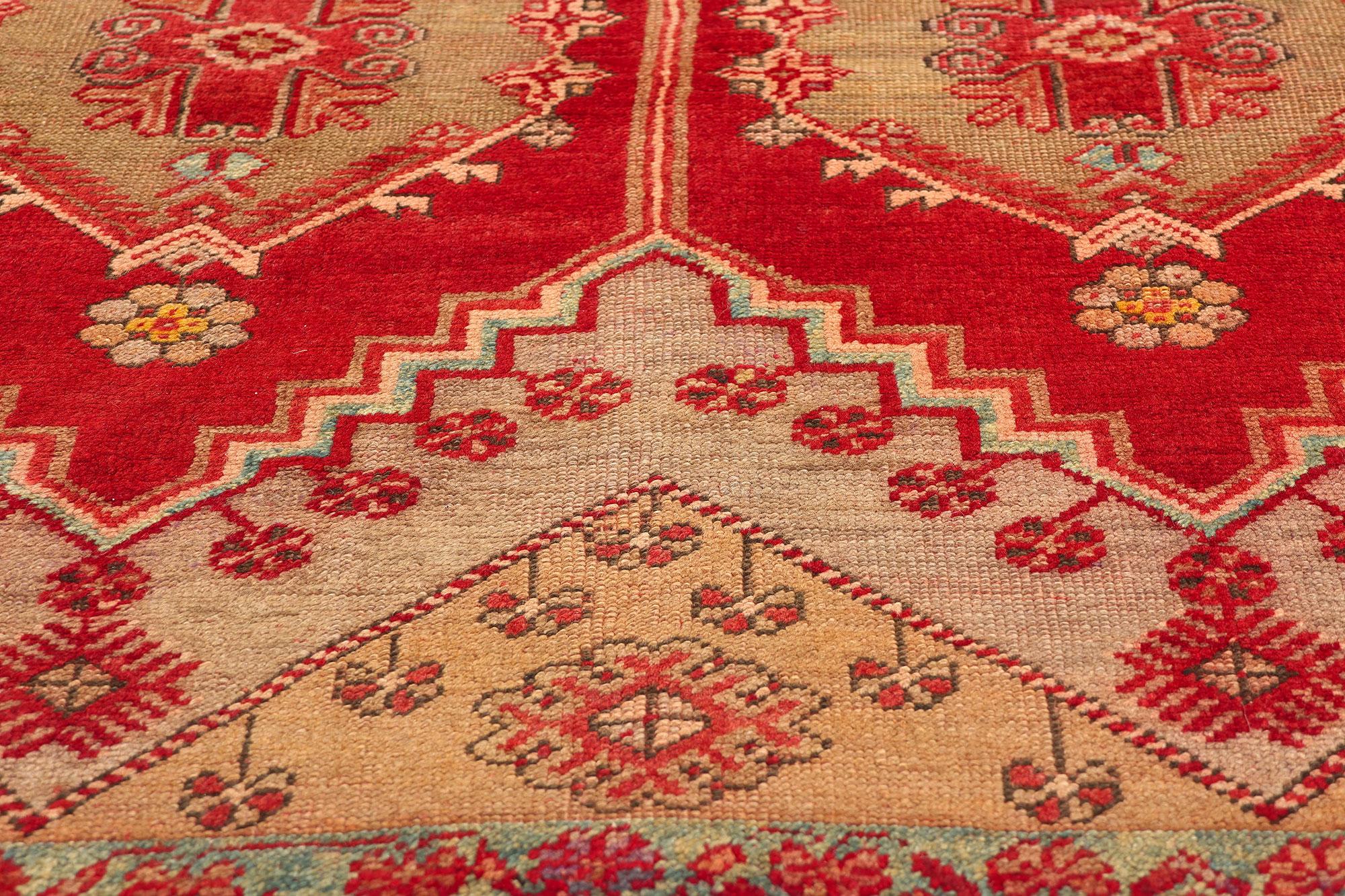 Vintage Red Turkish Oushak Rug In Good Condition For Sale In Dallas, TX