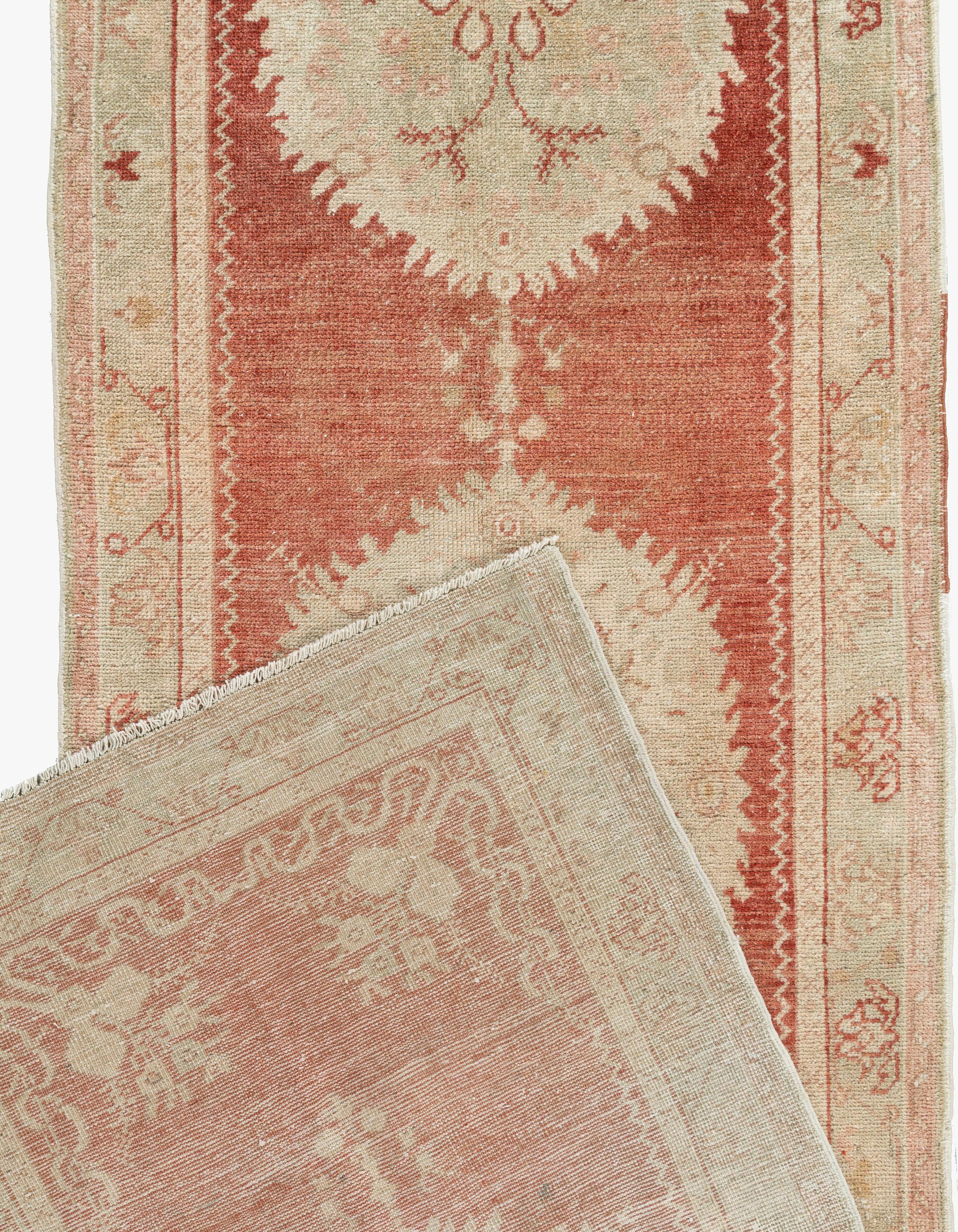 Turco Runner turco Oushak rosso d'epoca in vendita