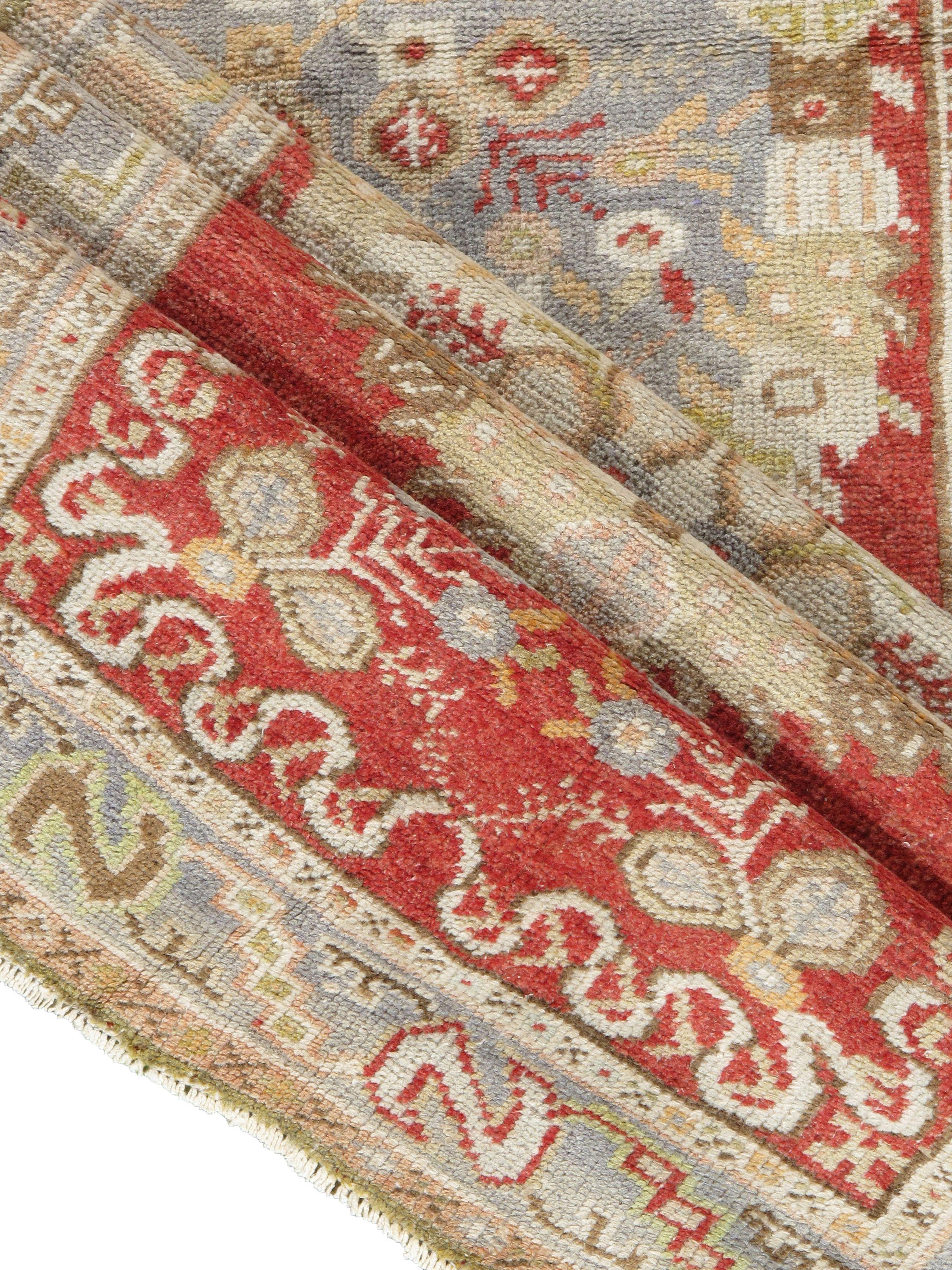 XX secolo Tappeto Oushak rosso vintage, 2'11 x 11' in vendita