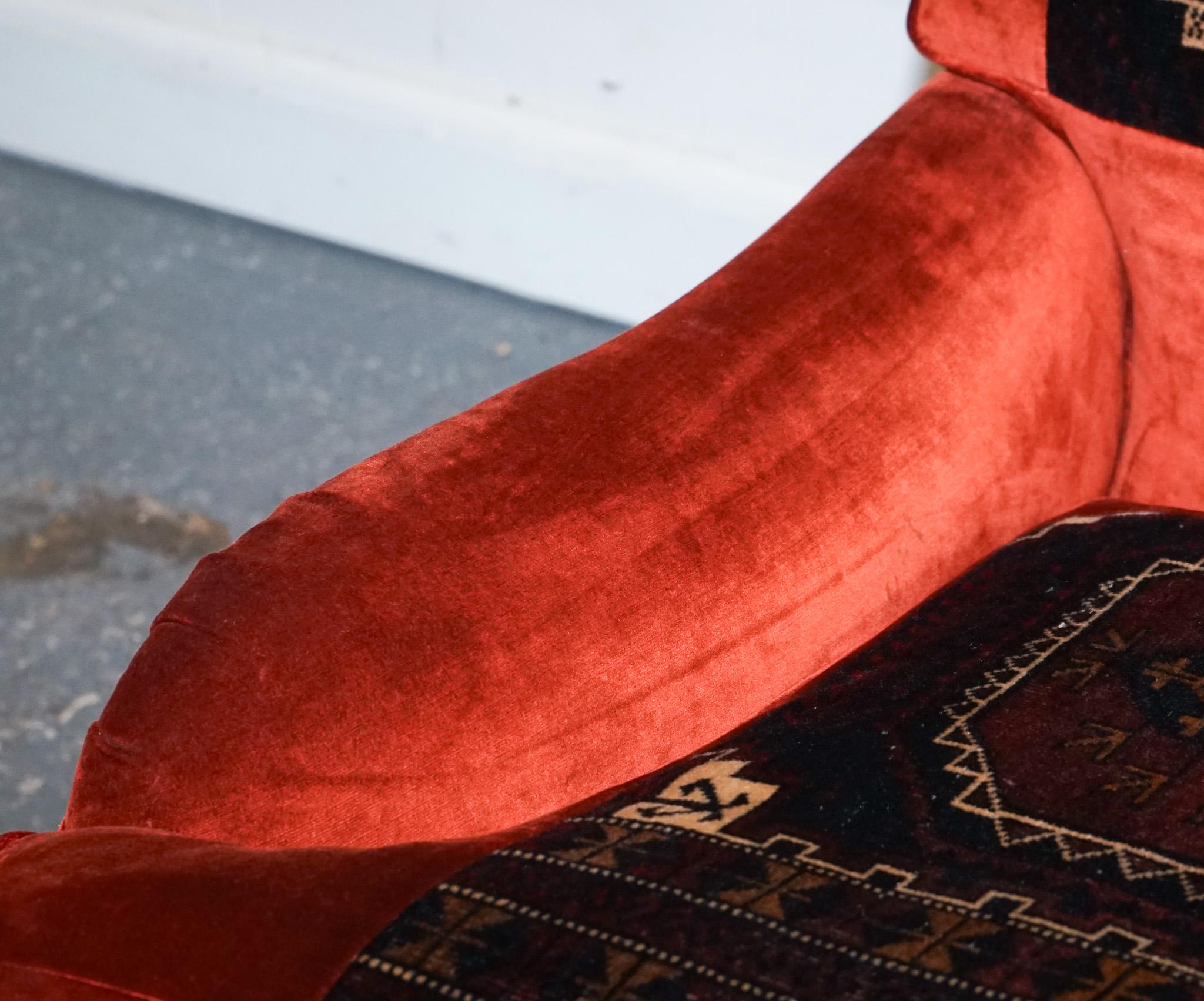 20th Century VINTAGE RED VELVET & AZTEC KILIM UPHOLSTERED HOWARD GEORGE SMITH STYLE ARMCHAiR For Sale