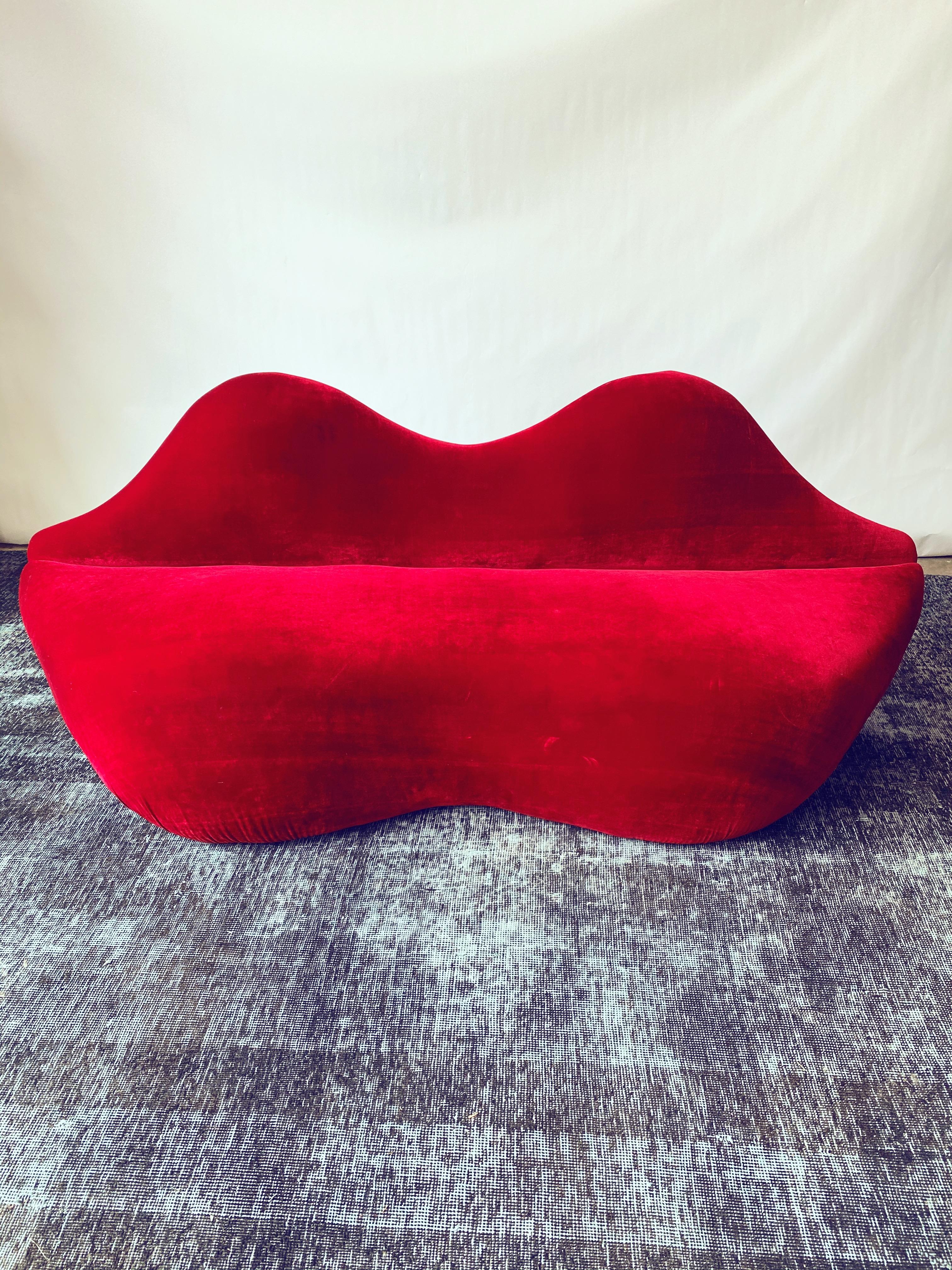 Vintage Red Velvet Lips Sofa, circa 1970s 4