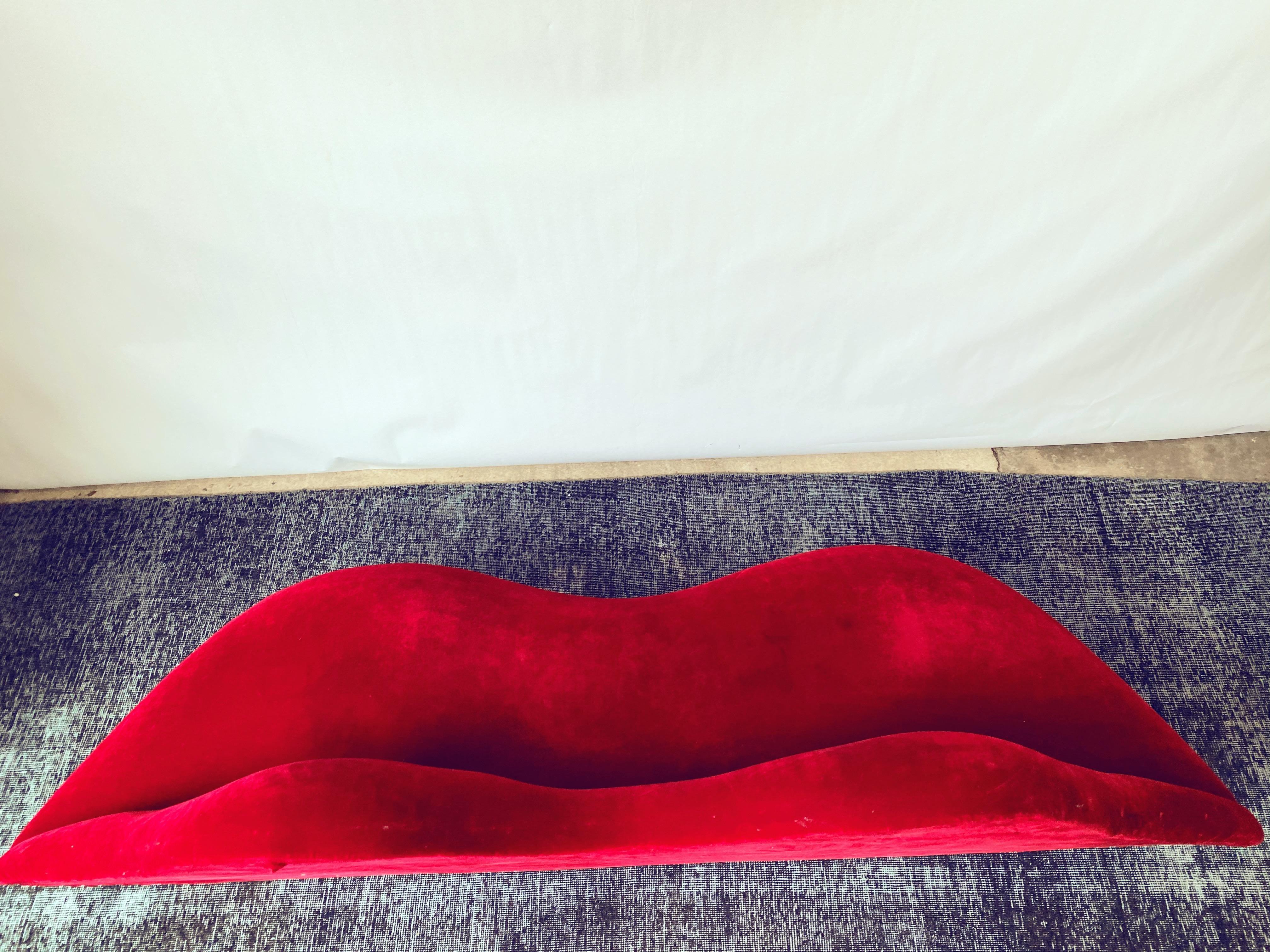 Vintage Red Velvet Lips Sofa, circa 1970s 1