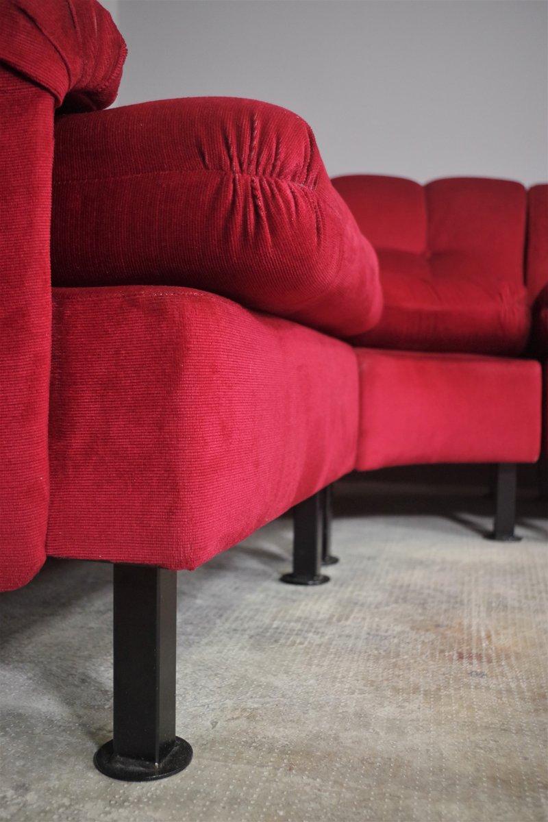 Sofá seccional vintage de terciopelo rojo, años 70 en venta 12