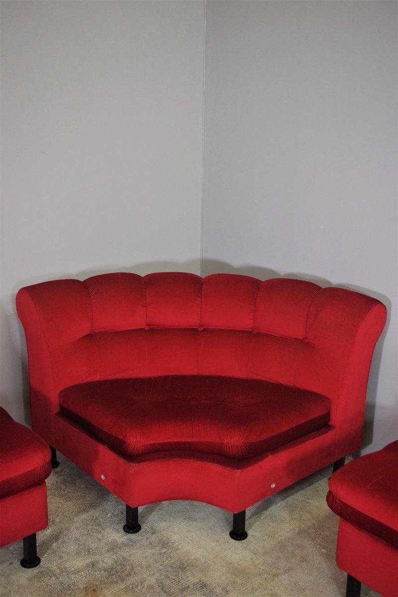 Sofá seccional vintage de terciopelo rojo, años 70 en Bueno estado para la venta en Manzano, IT