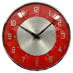 Horloge murale rouge vintage de Metamec, années 1970
