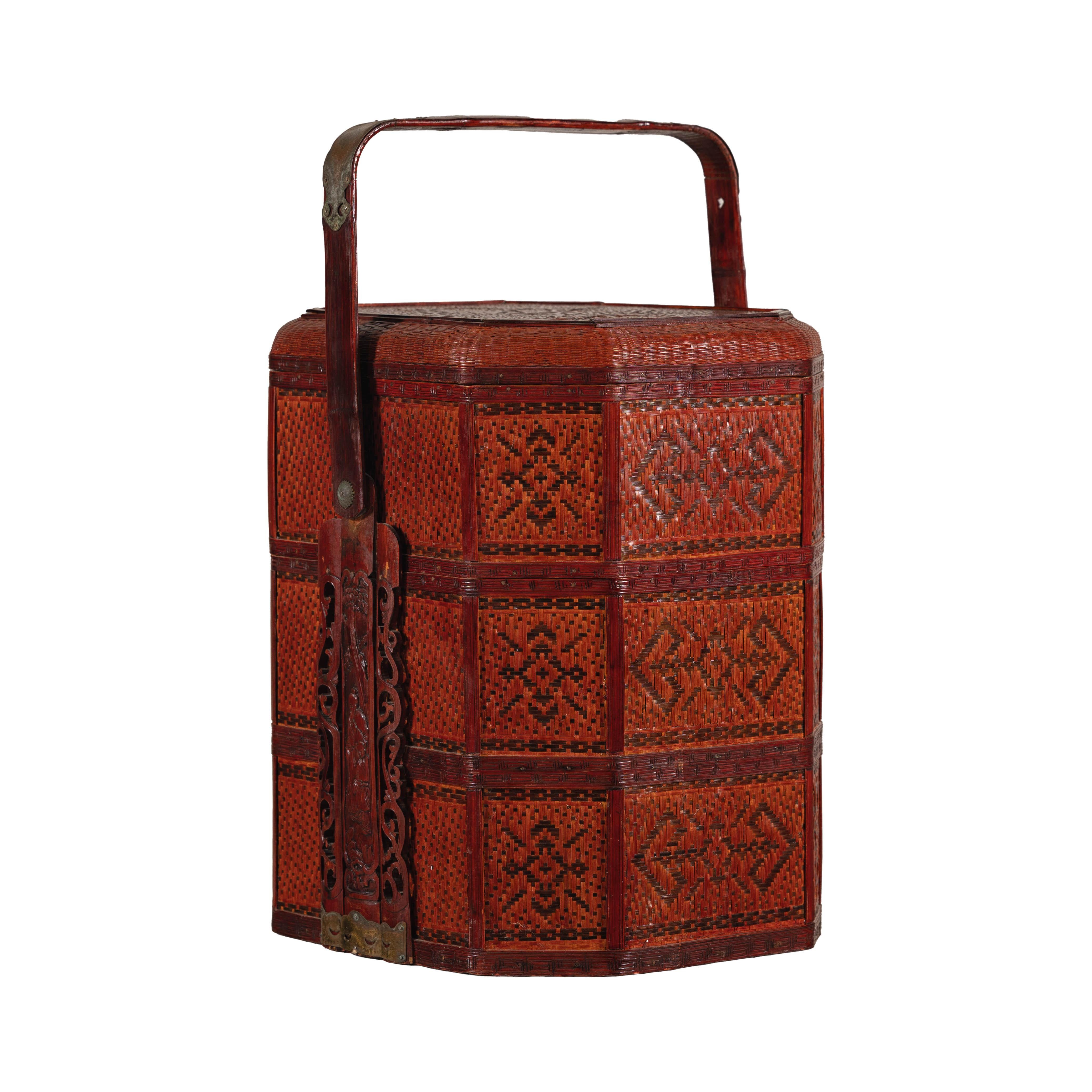 Vintage Reddish Brown Lacquer Woven Rattan Picnic Basket with Bamboo Handle For Sale 12