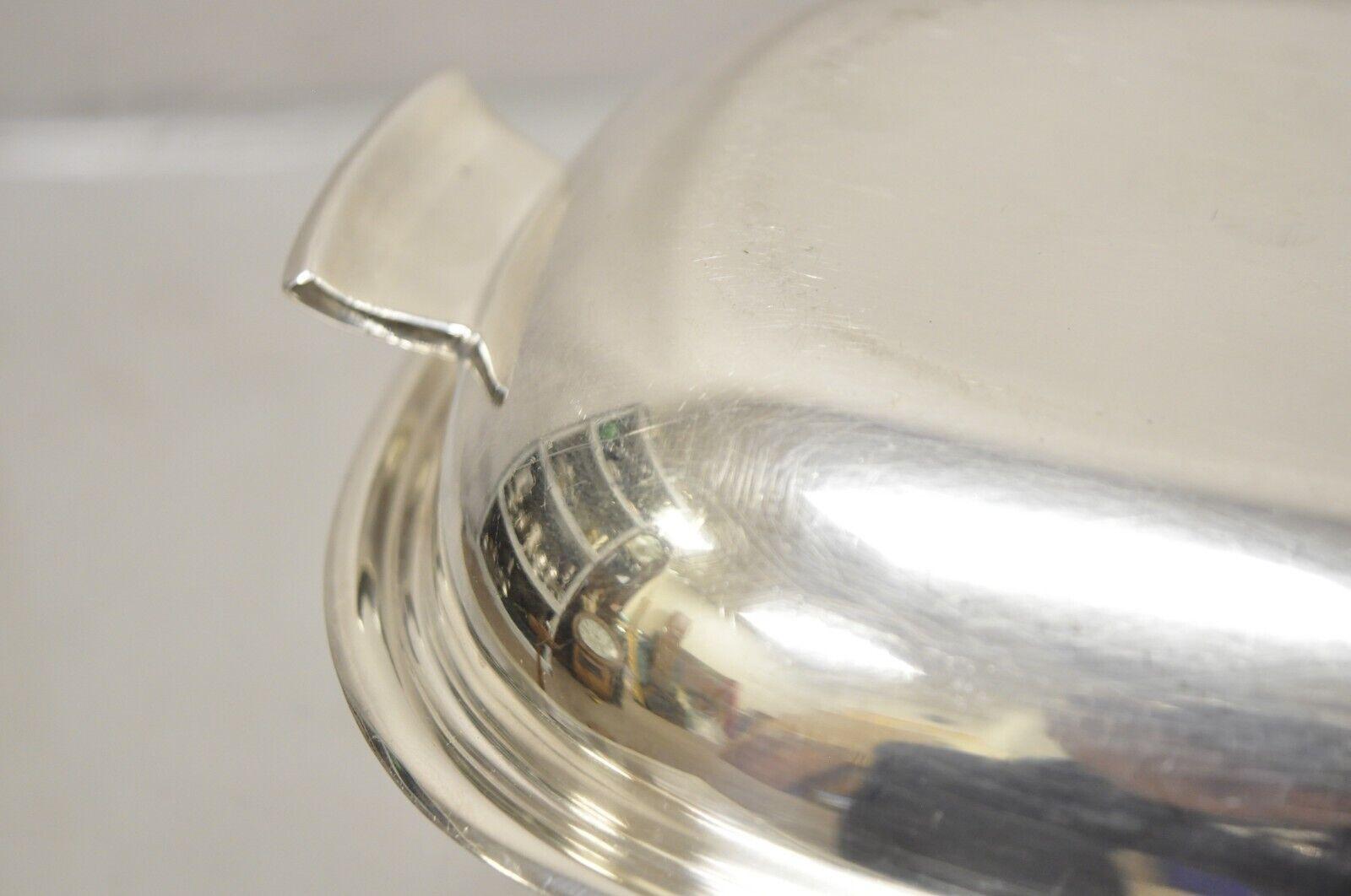 Mid-Century Modern Vintage Reed & Barton 1149 Embassy Silver Plated Covered Vegetable Serving Dish For Sale
