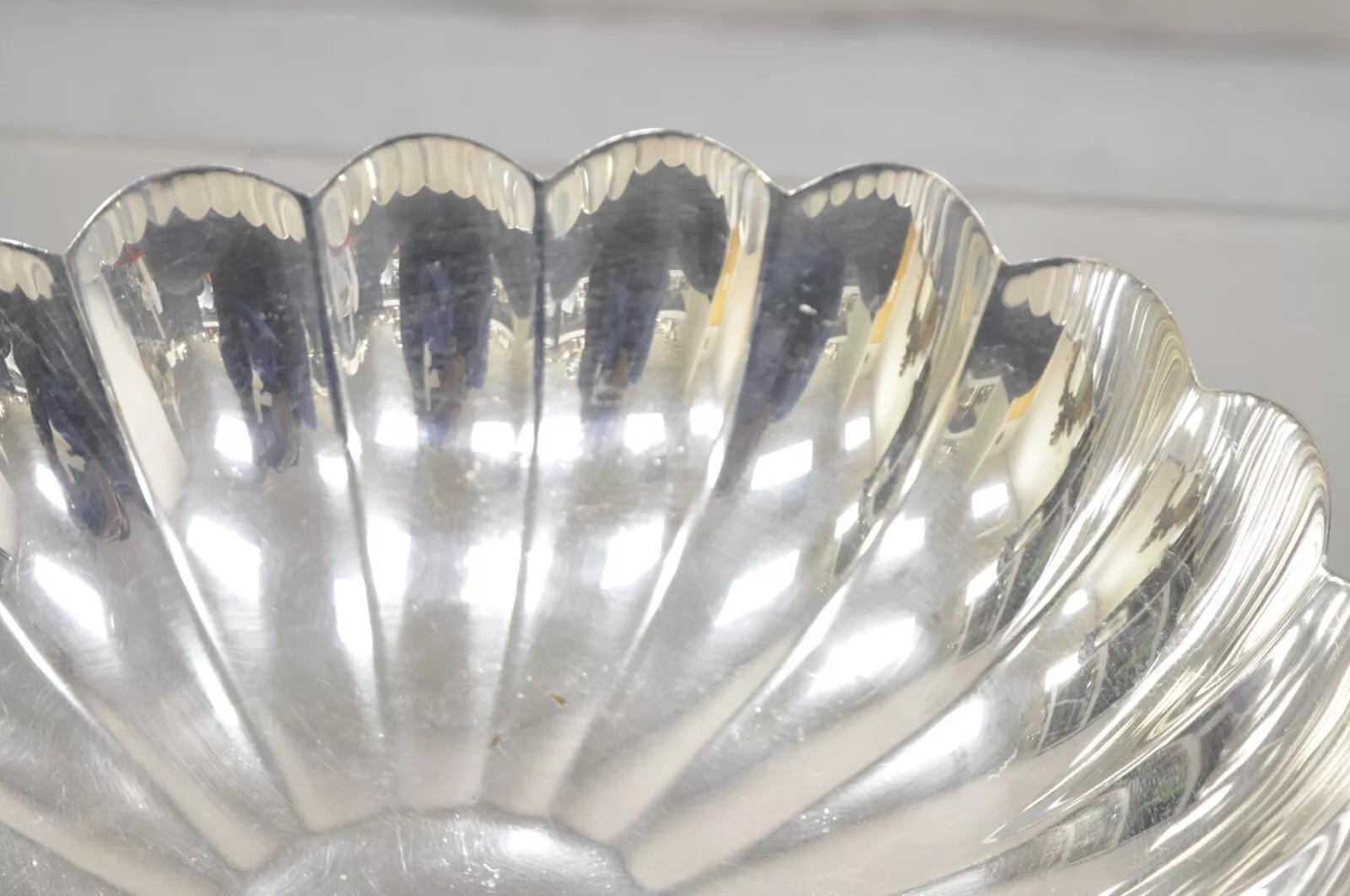 Frutero ovalado festoneado moderno vintage Reed & Barton bañado en plata siglo XX en venta