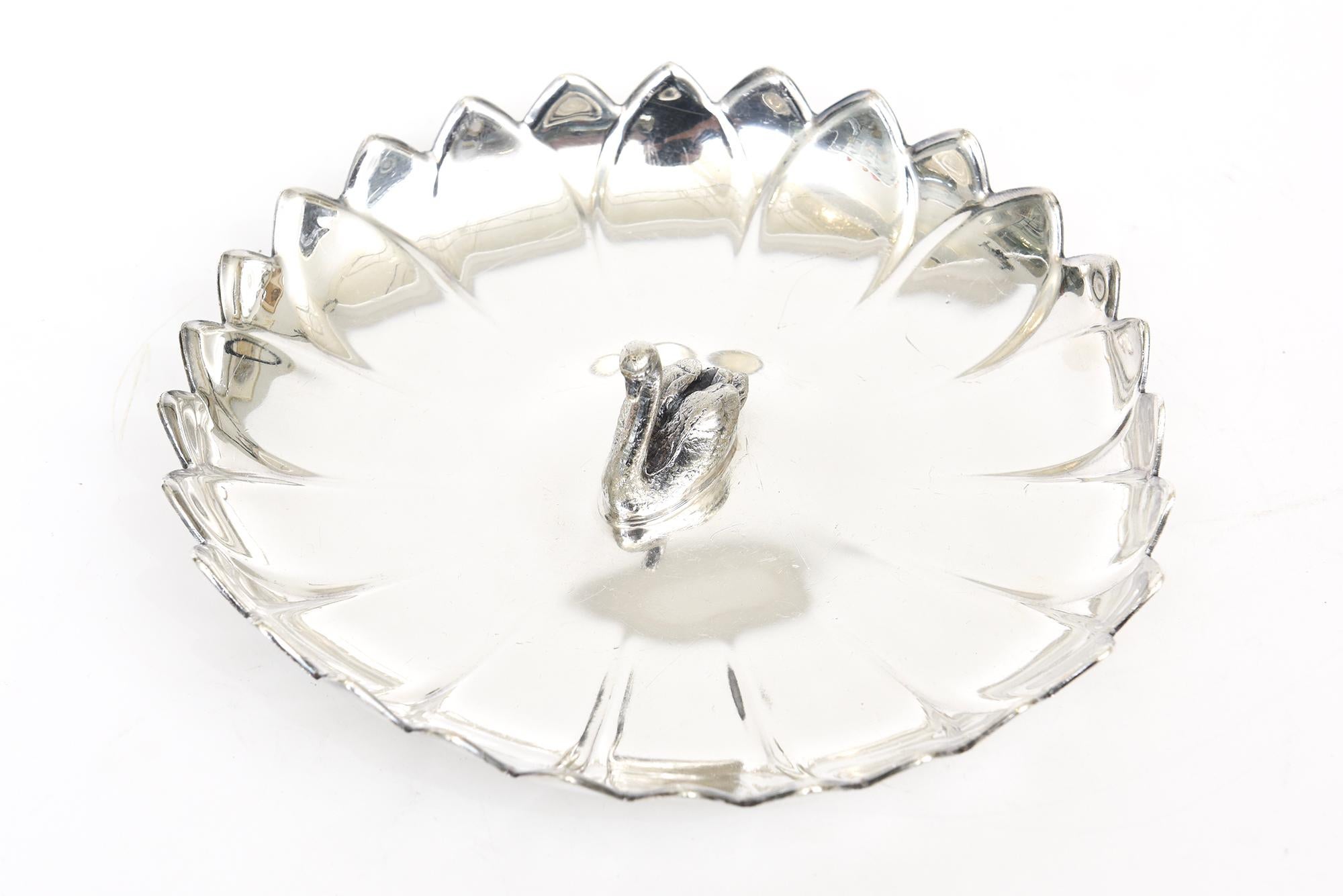 Metà XX secolo Reed & Barton Silver-Plate Swan Bowl, piatto o servizio d'argento d'epoca in vendita