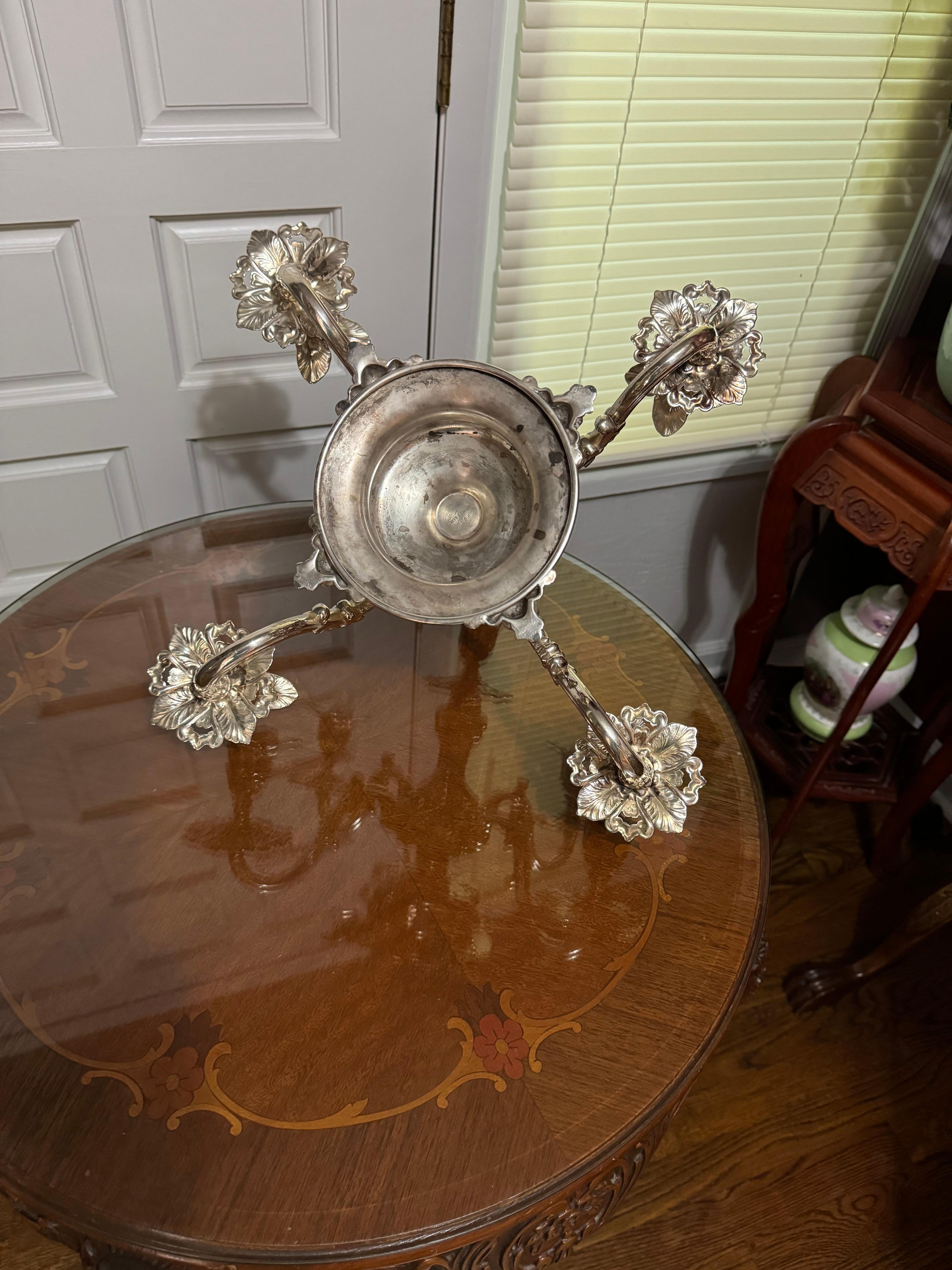 Art Nouveau Vintage Reed & Bartron (166 Silverplate, Hollowware) Epergne with Glass Liners