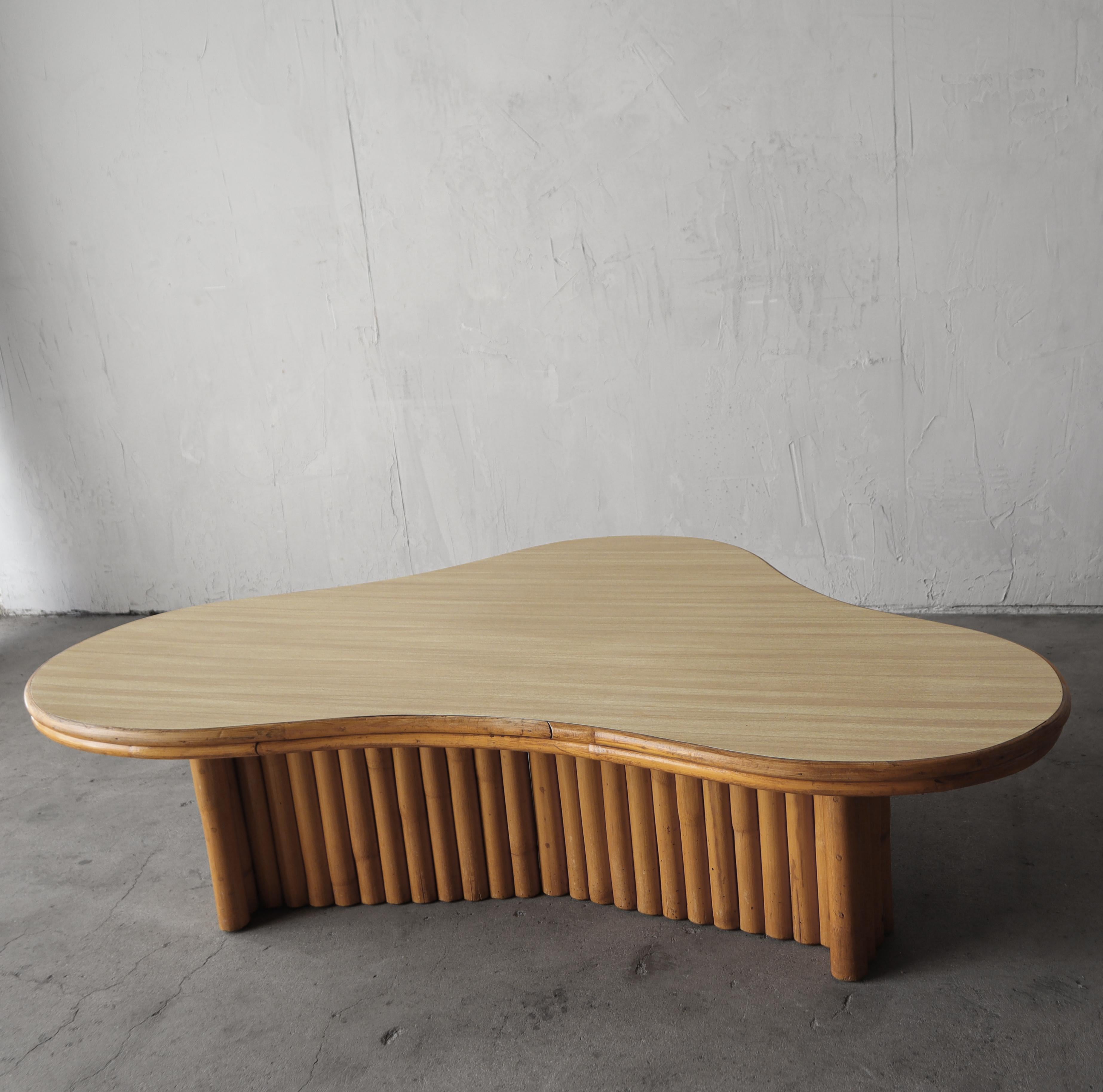 Mid-Century Modern Vintage Reeded Bamboo Biomorphic Coffee Table For Sale