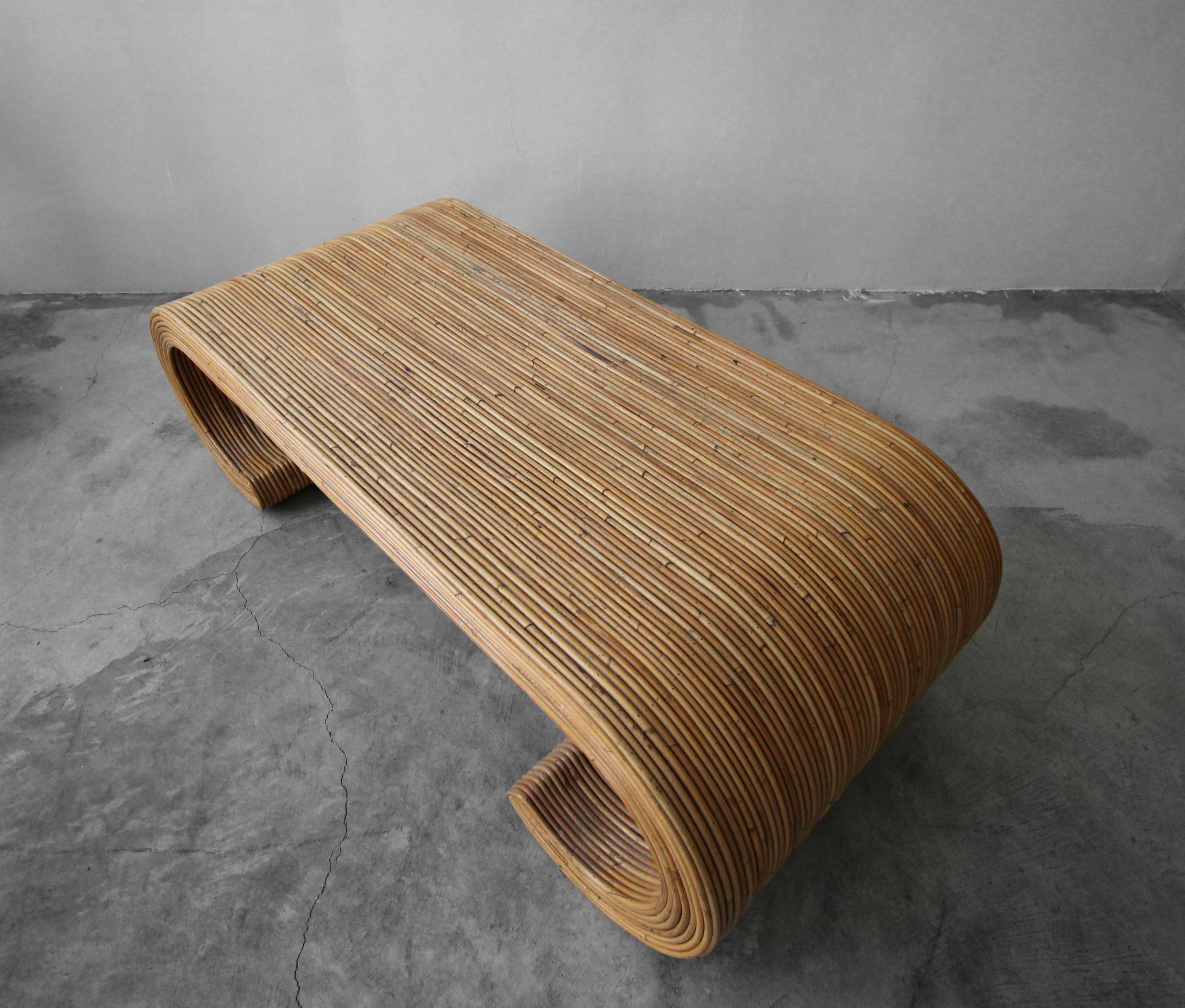 Vintage Reeded Bamboo Wicker Rattan Scroll Coffee Table In Excellent Condition In Las Vegas, NV