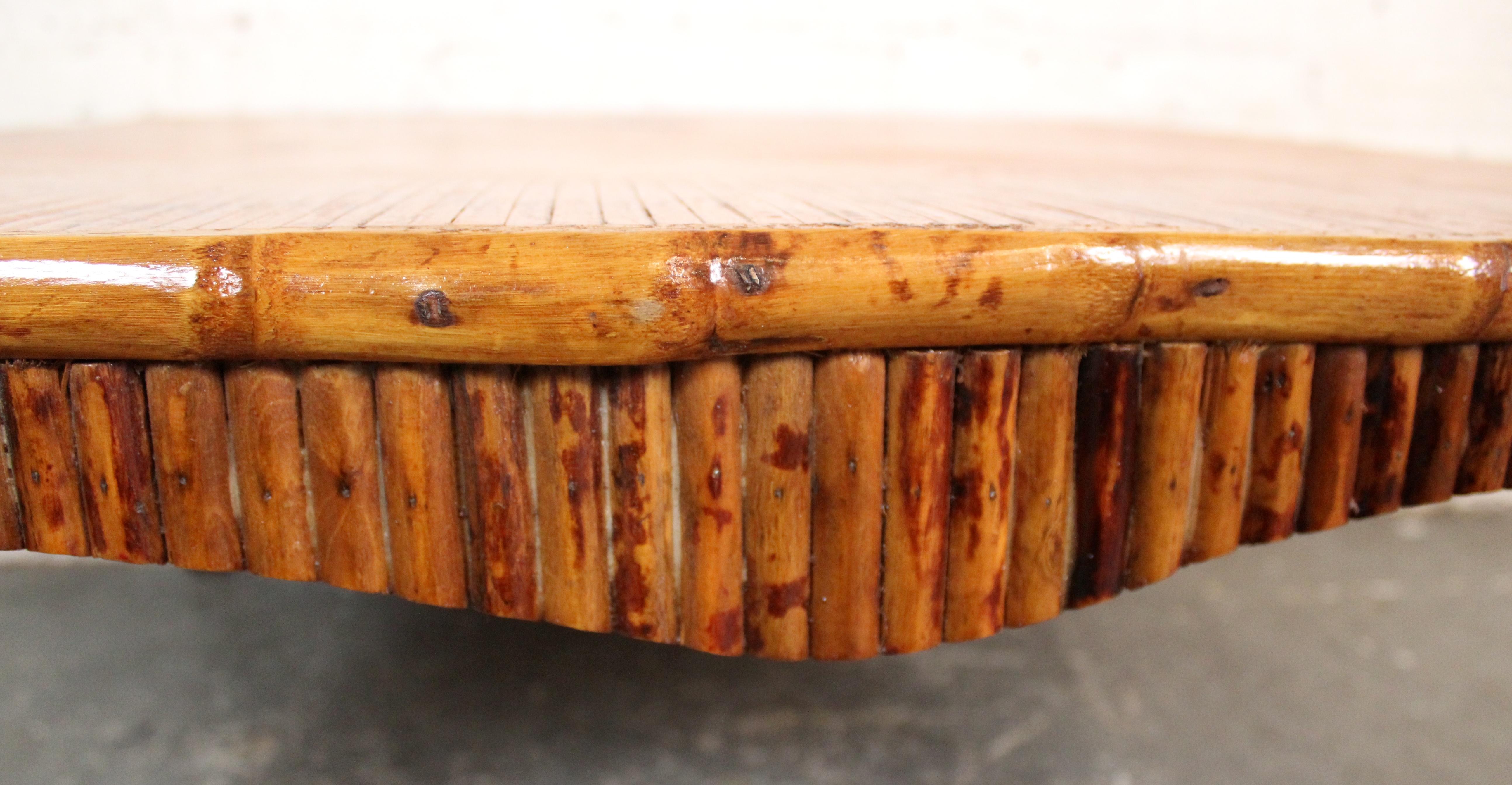 Vintage Reeded Coffee Table in the Style of Thomas Molesworth In Good Condition For Sale In Brooklyn, NY