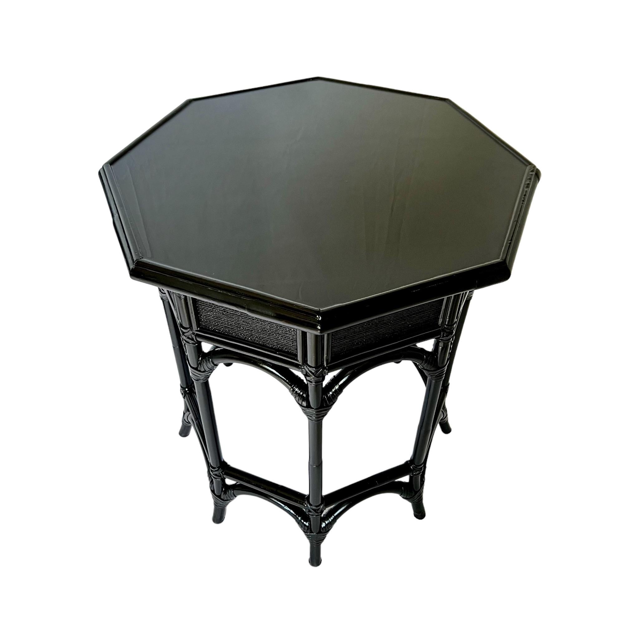 Vintage Refinished Black Rattan Resin Top Octagon Side Tables, a Pair In Good Condition For Sale In Harlingen, TX