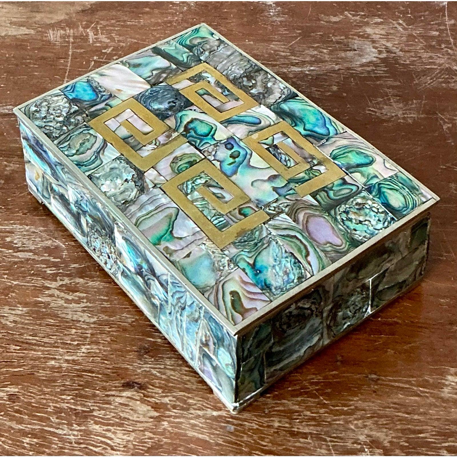 Americano Scatola d'epoca Regency in ottone e abalone in vendita