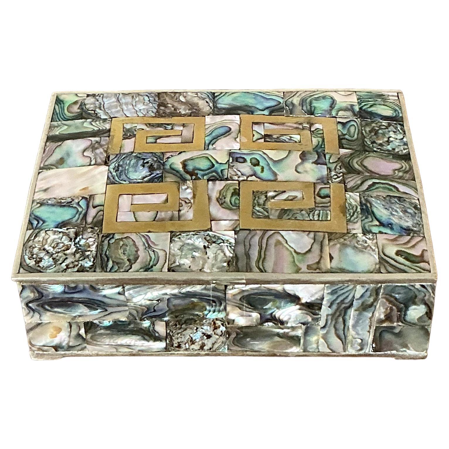 Scatola d'epoca Regency in ottone e abalone in vendita