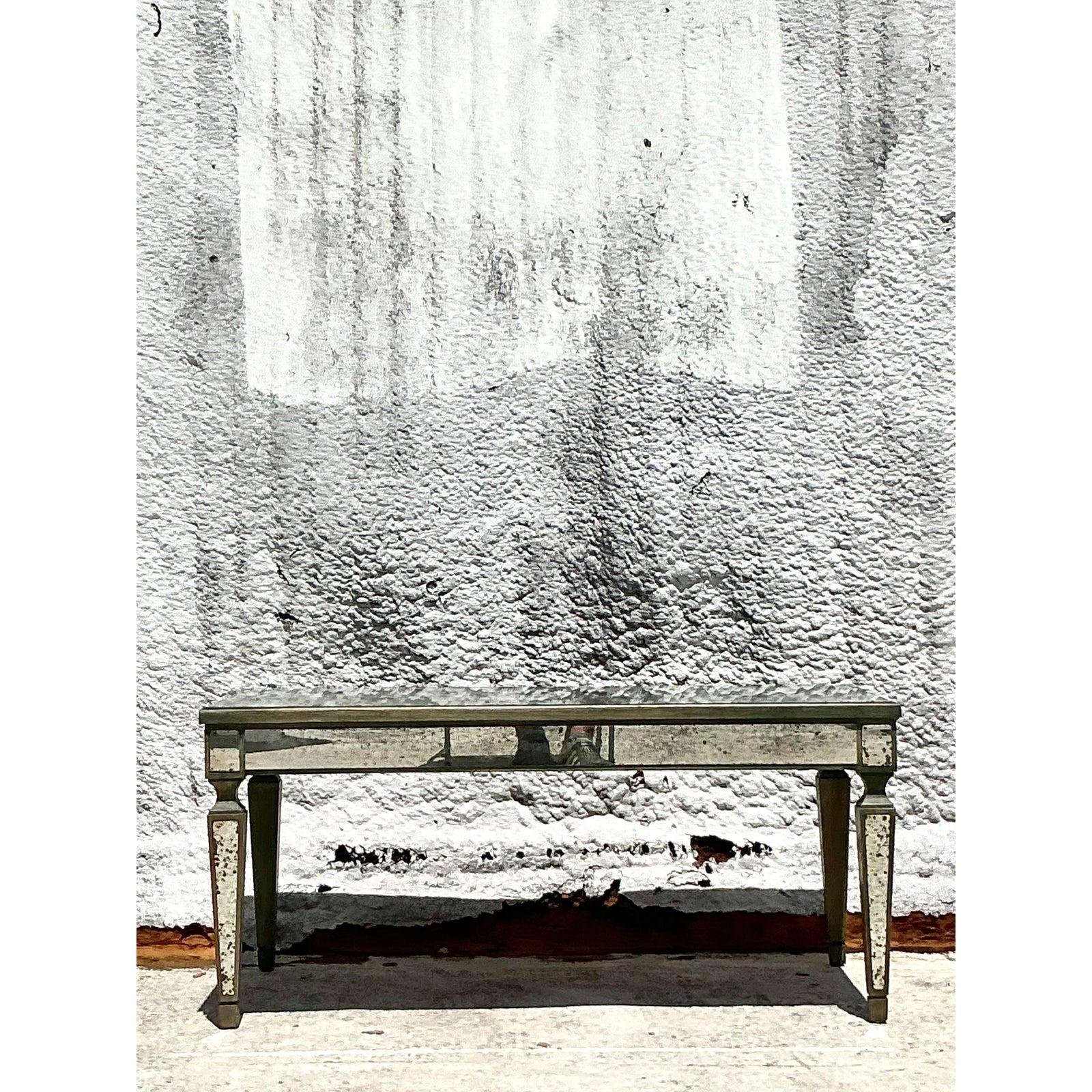 Américain Table basse Vintage Regency Antique Mirror en vente