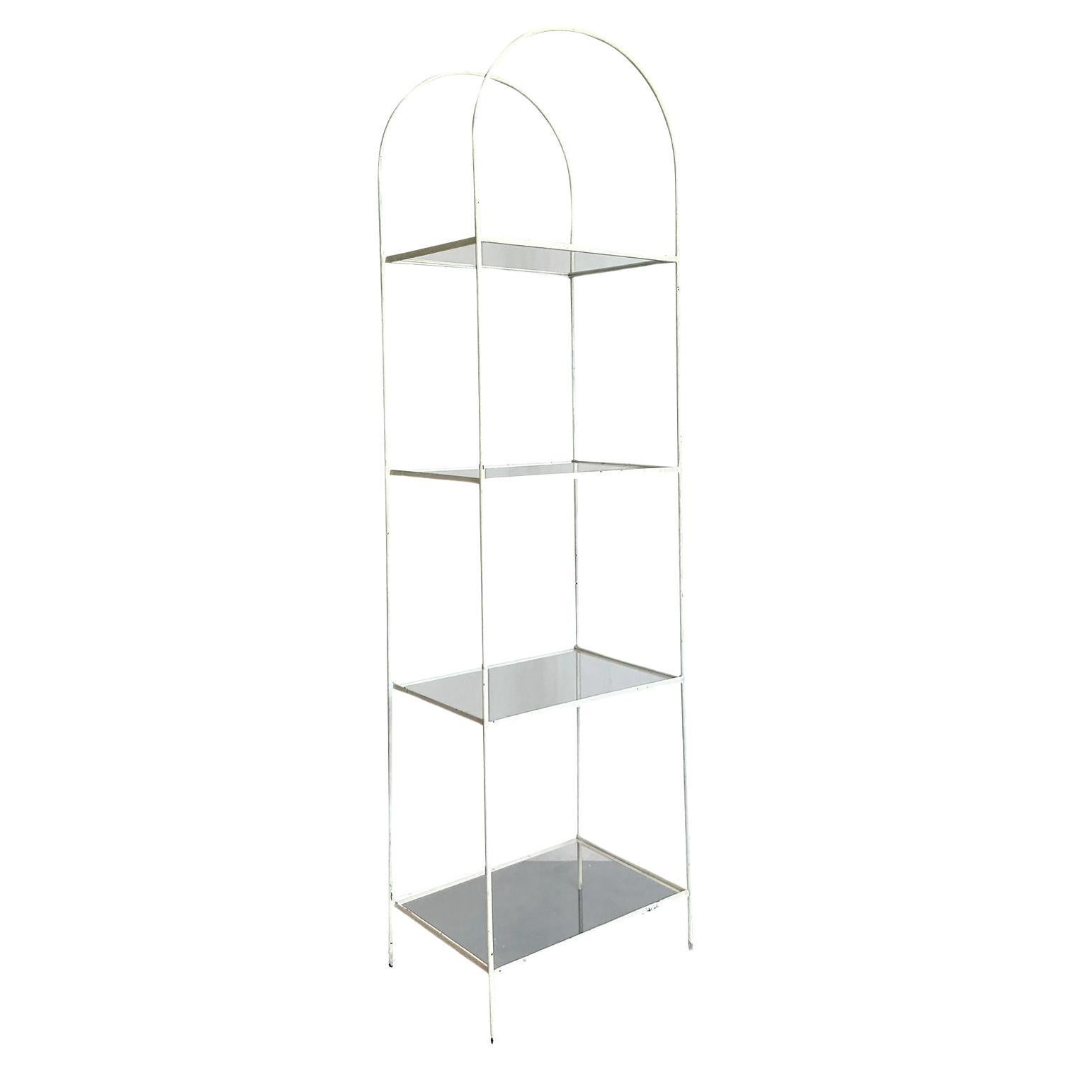 Estantería de hierro arqueada Vintage Regency en venta