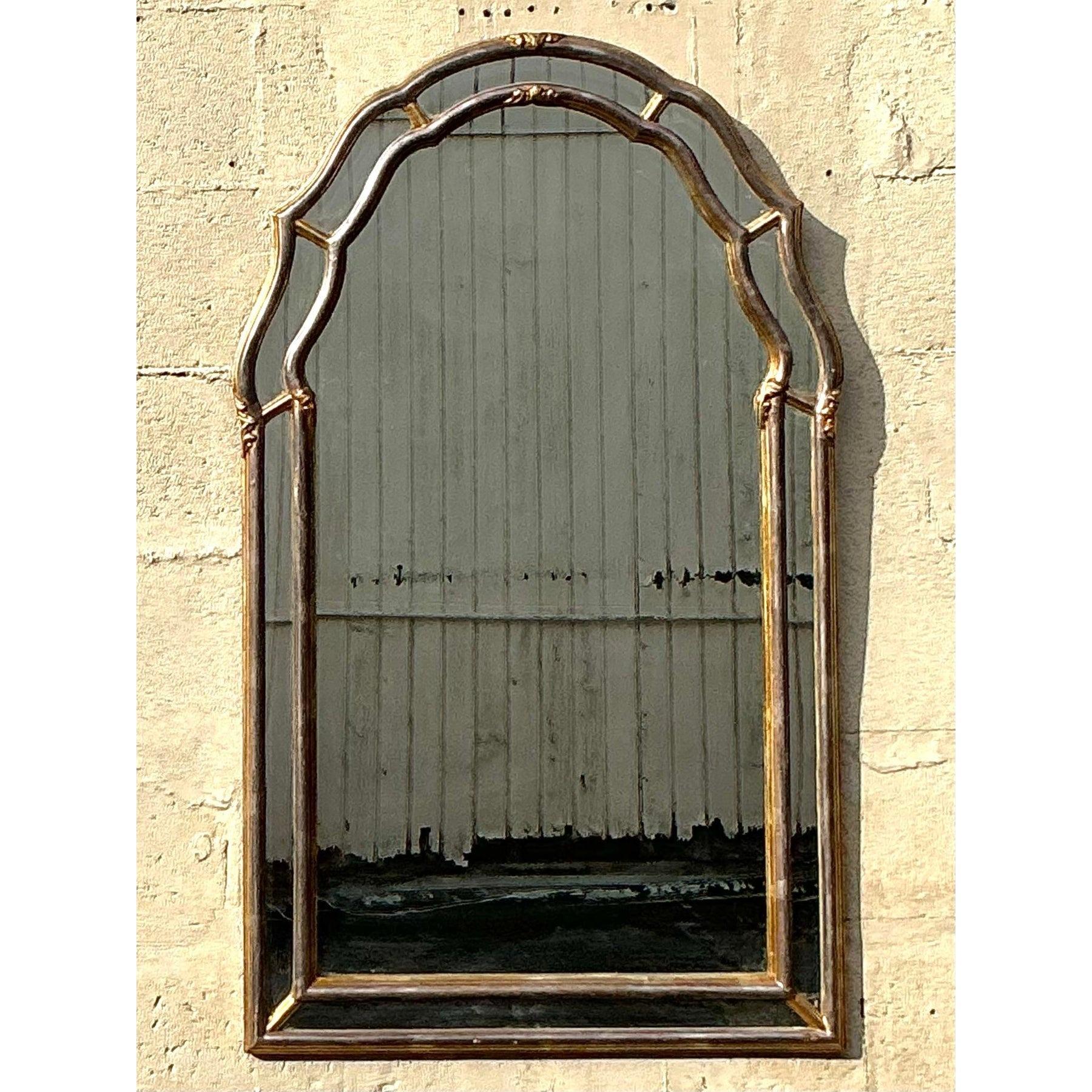 Specchio ad arco d'argento dorato vintage Regency in vendita 1