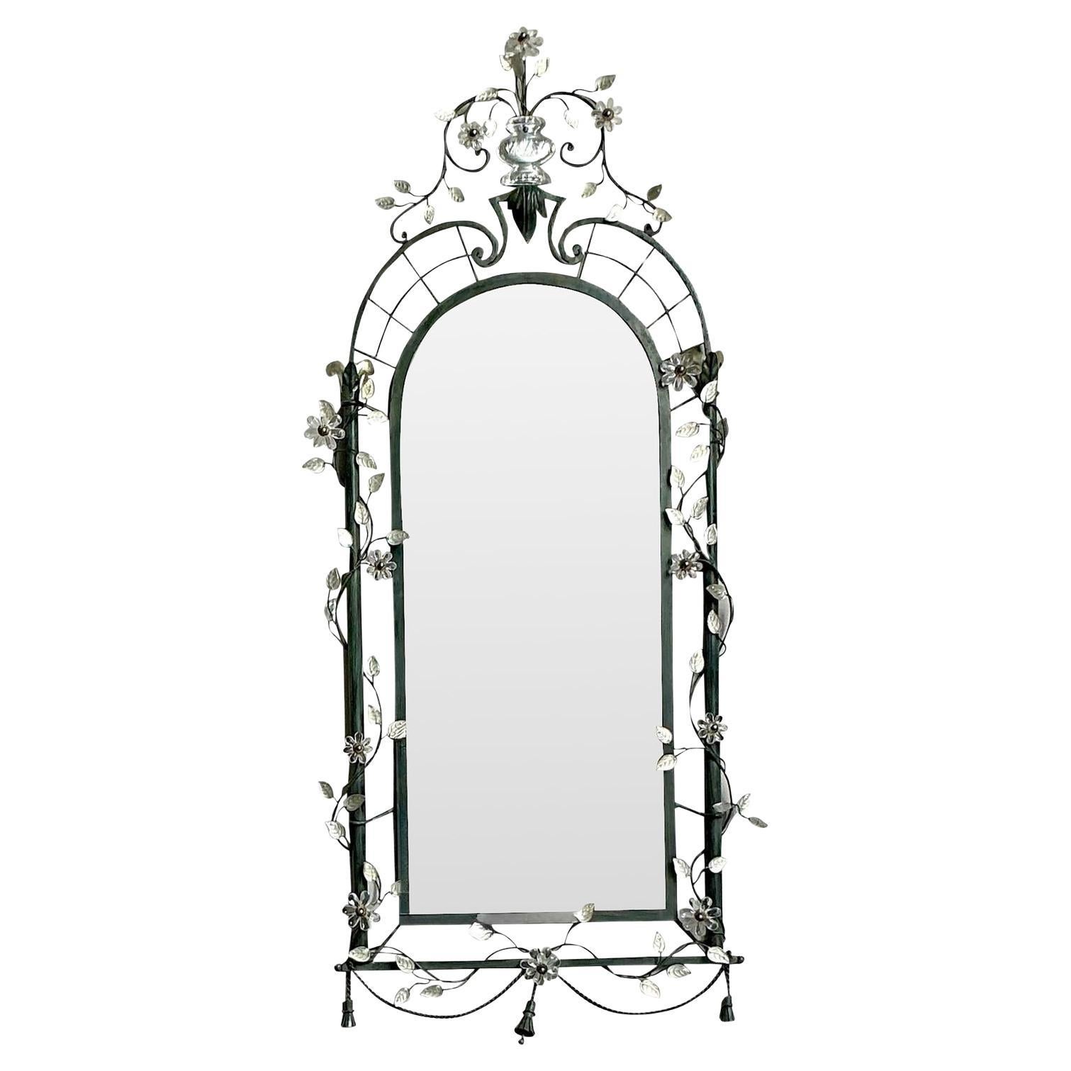 Specchio vintage Regency con arco a vite