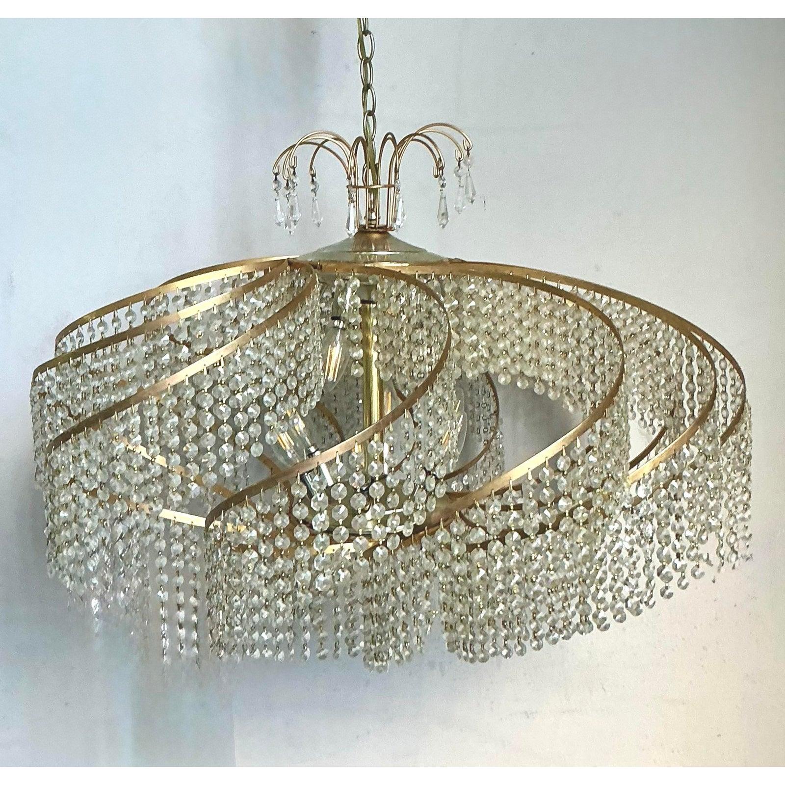 Lampadario a vortice in cristallo belga Vintage Regency In condizioni buone in vendita a West Palm Beach, FL