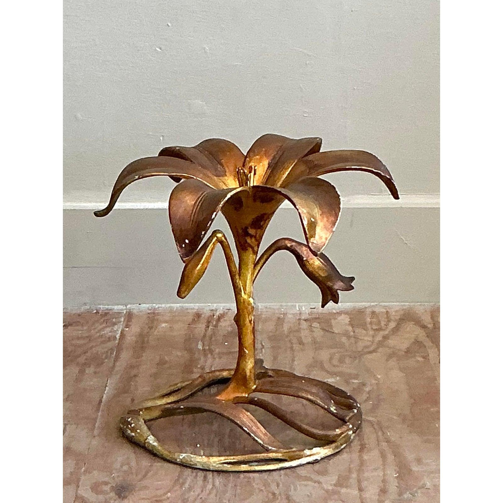 Vintage Regency Blossom Side Table After Court In Good Condition For Sale In West Palm Beach, FL