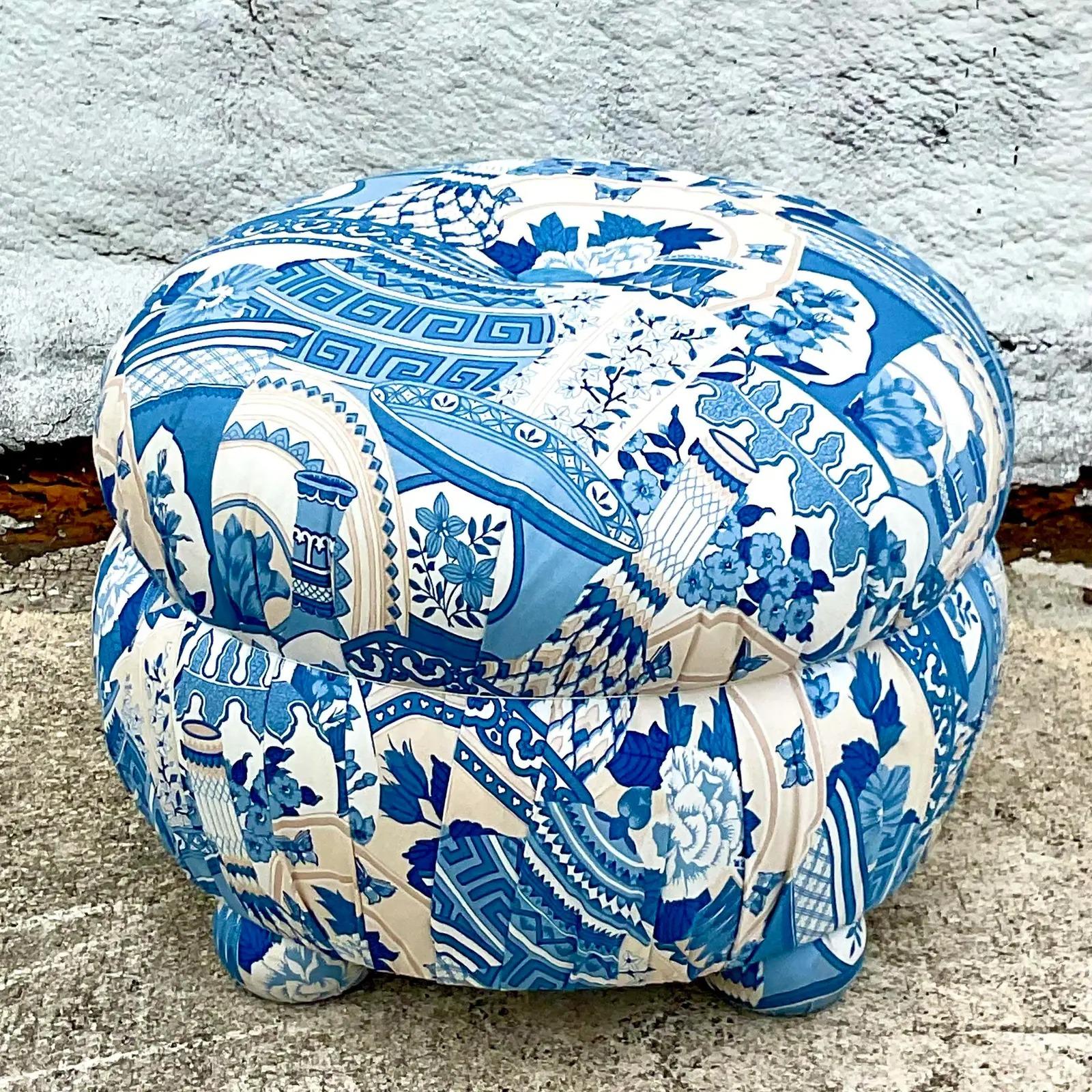 Vintage Regency Blue and White Ginger Jar Print Tufted Ottoman In Good Condition In west palm beach, FL