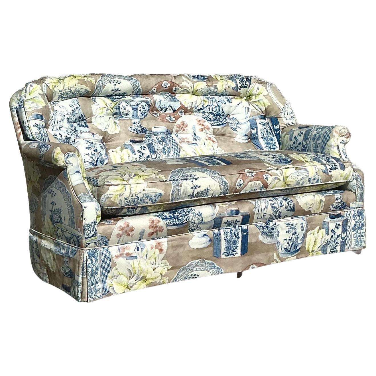 Causeuse vintage Regency à vase imprimé bleu et blanc en vente
