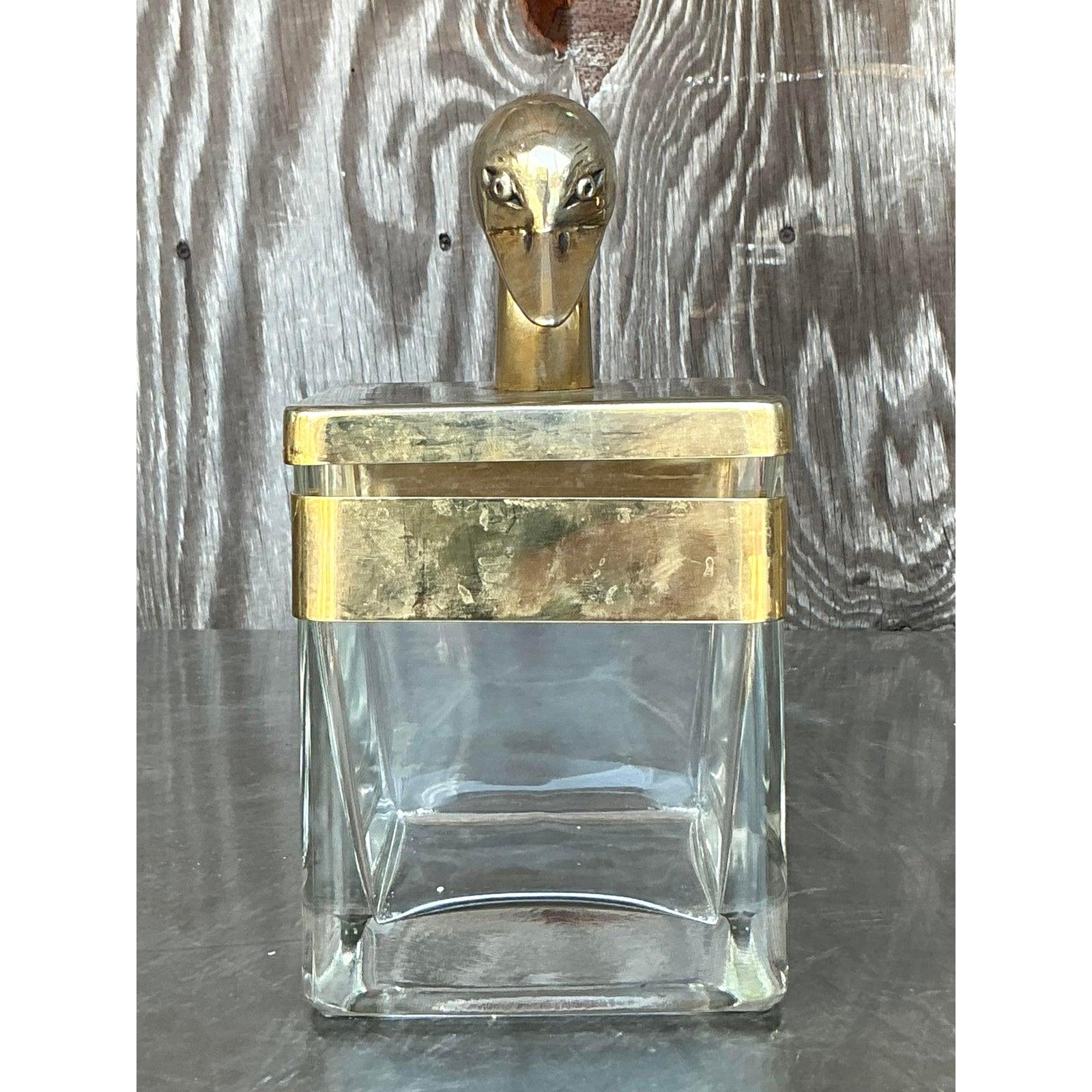 Hollywood Regency Canestro d'ottone e vetro vintage Regency in vendita