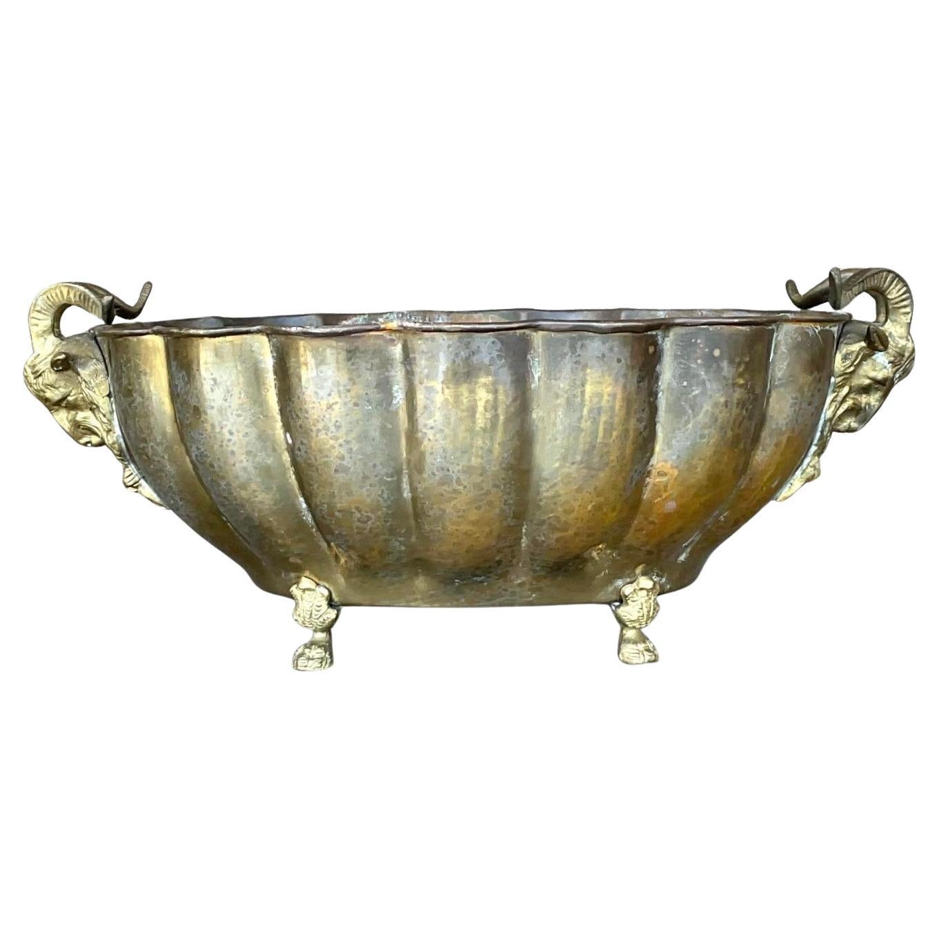 Jardinere a testa di ariete in ottone d'epoca Regency