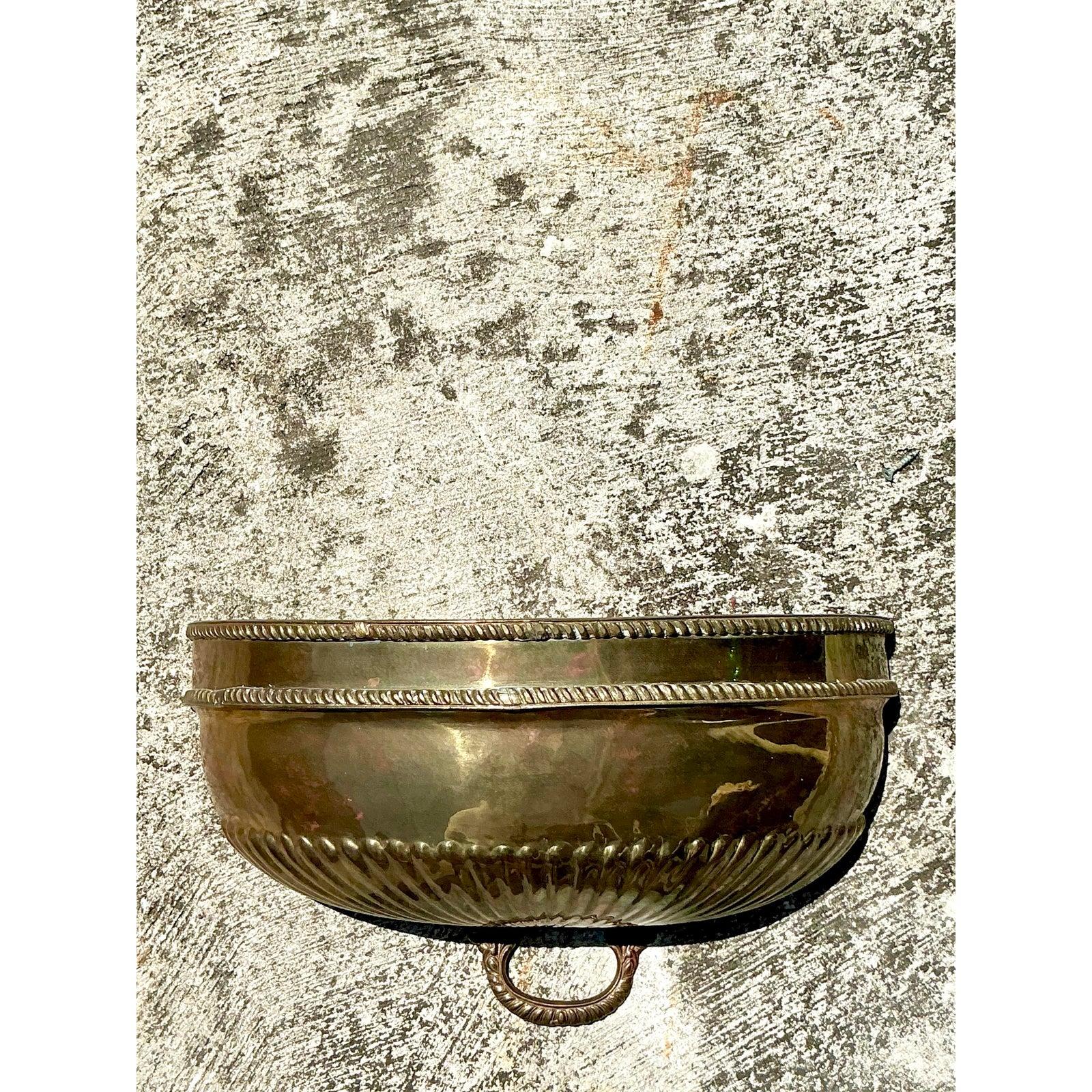 20ième siècle Pochette murale Vintage Regency en laiton en vente