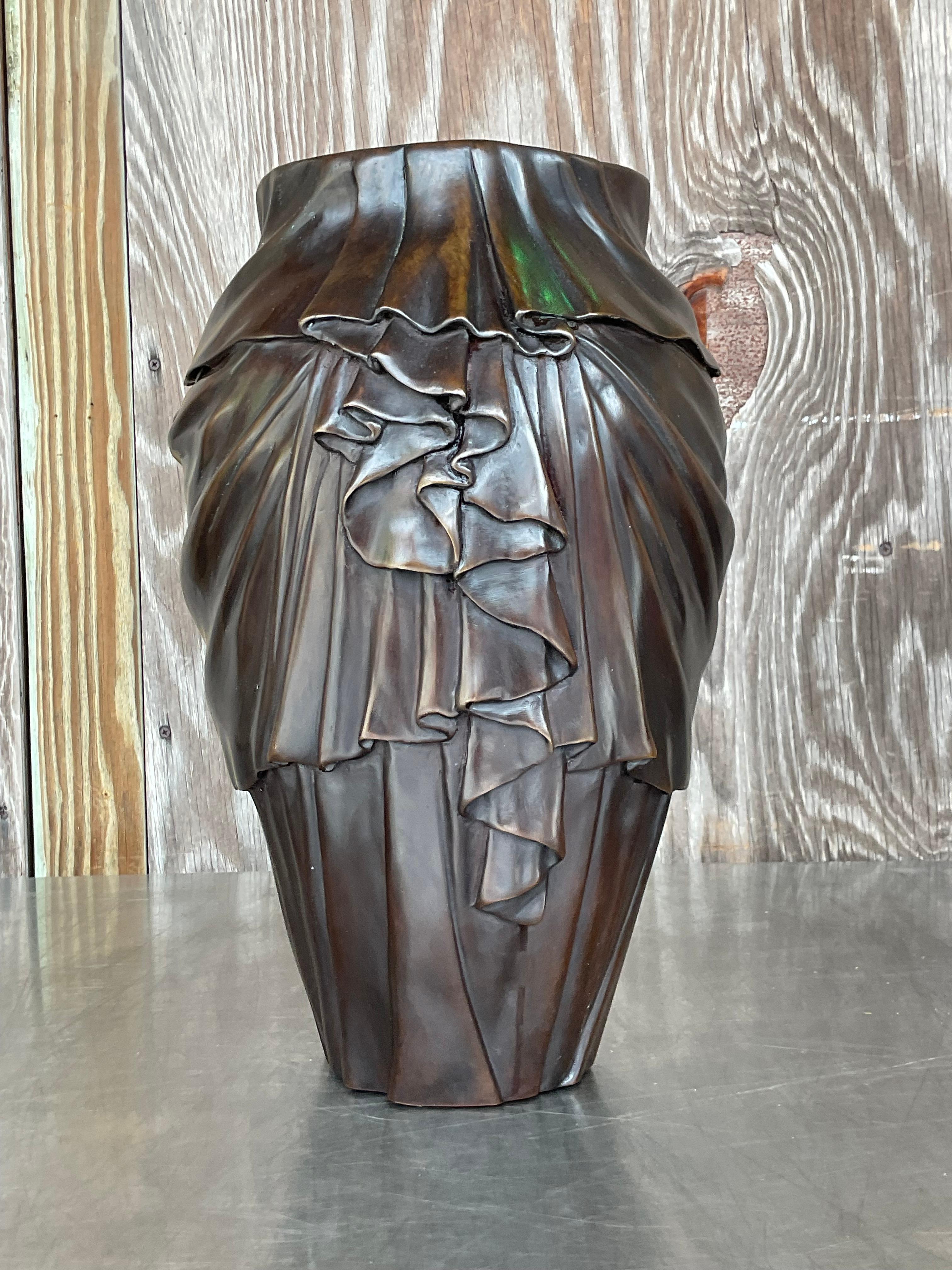 Vase guirlande vintage Regency en bronze en vente 4