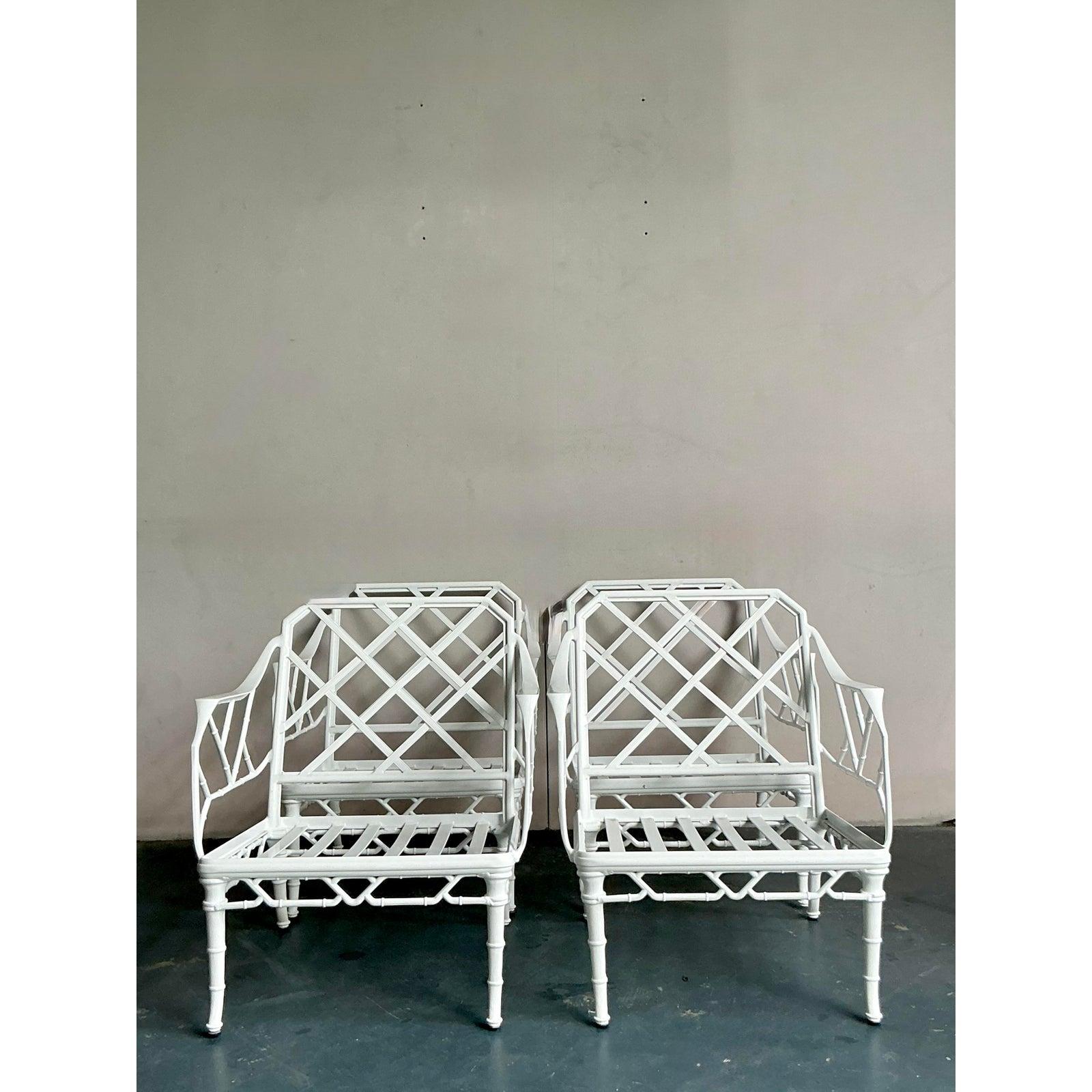 Vintage Regency Brown Jordan “Calcutta” Cast Aluminum Lounge Chairs - Set of 4 (Aluminium) im Angebot