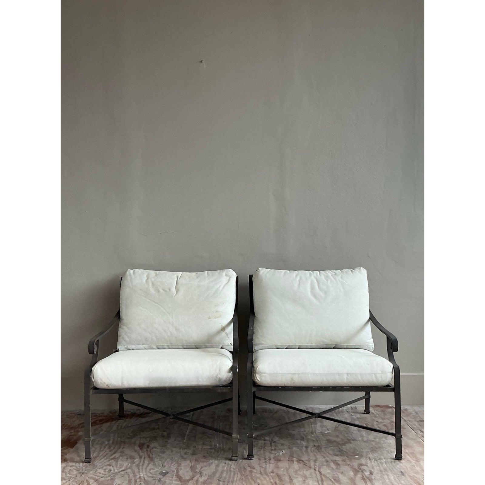 Sedie da salotto vintage in alluminio fuso Brown Jordan - Una coppia In condizioni buone in vendita a West Palm Beach, FL