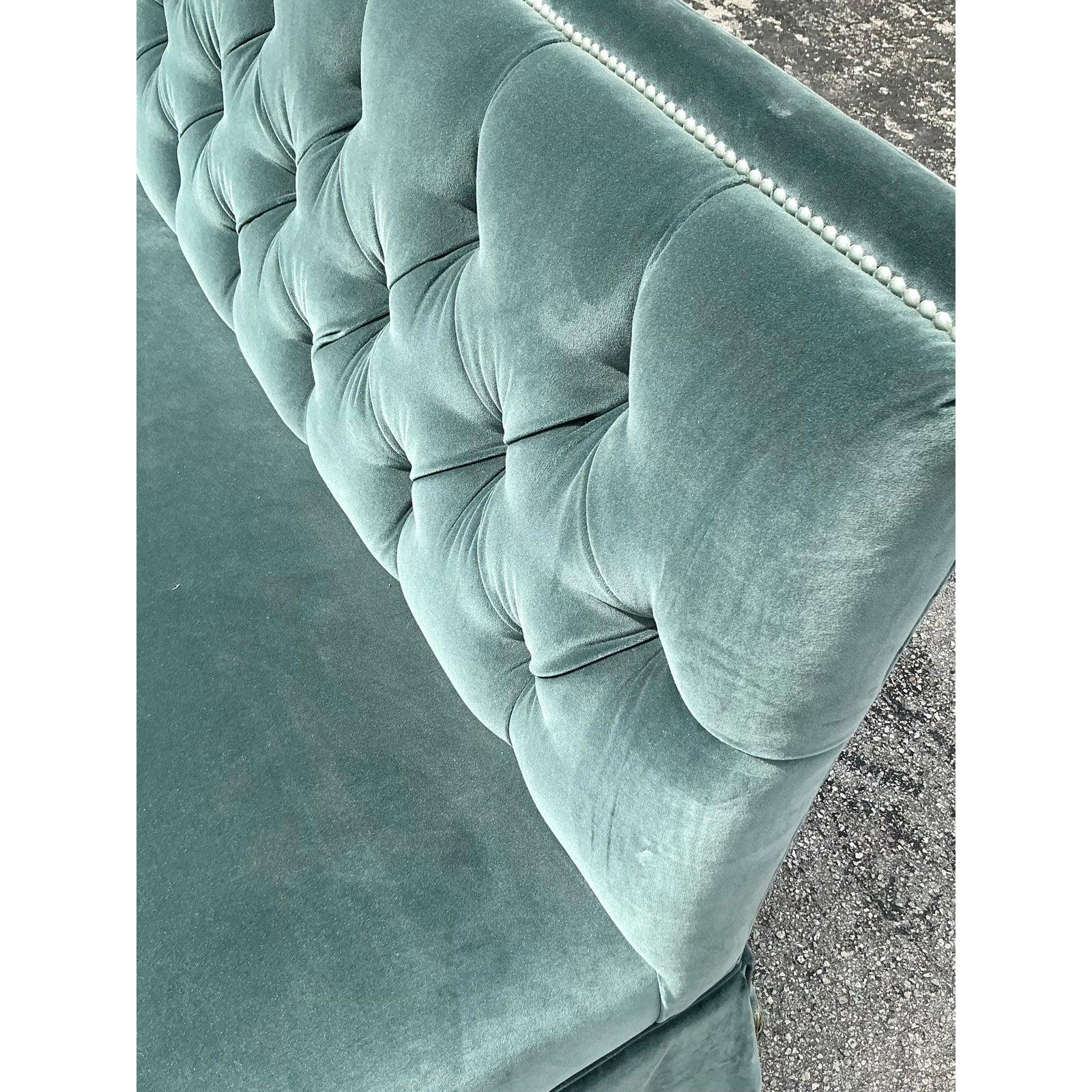Vintage Regency Bunny Williams Monumental Custom Tufted Banquette Sofa For Sale 1