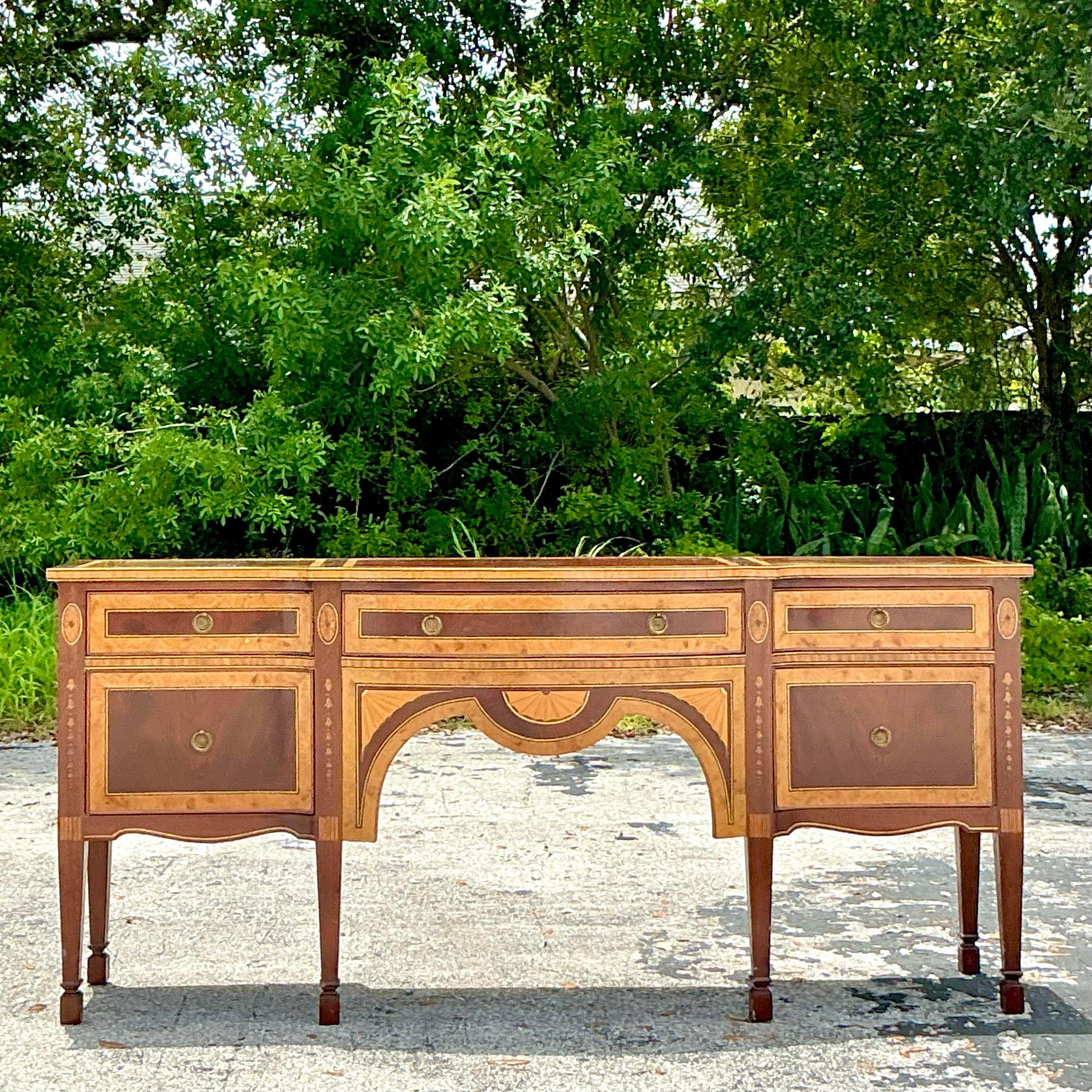 Americano Credenza Sheridan d'epoca Regency con intarsi in radica in vendita