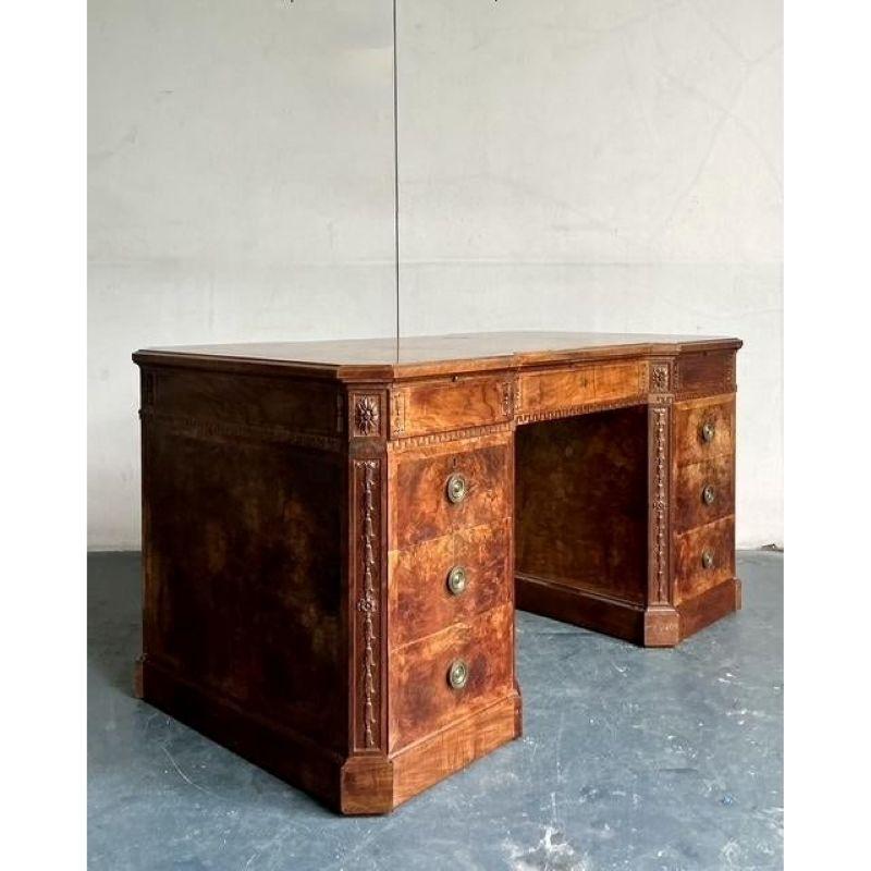 Vintage Regency Wurzelholz Laubsägearbeit Schreibtisch im Angebot 4