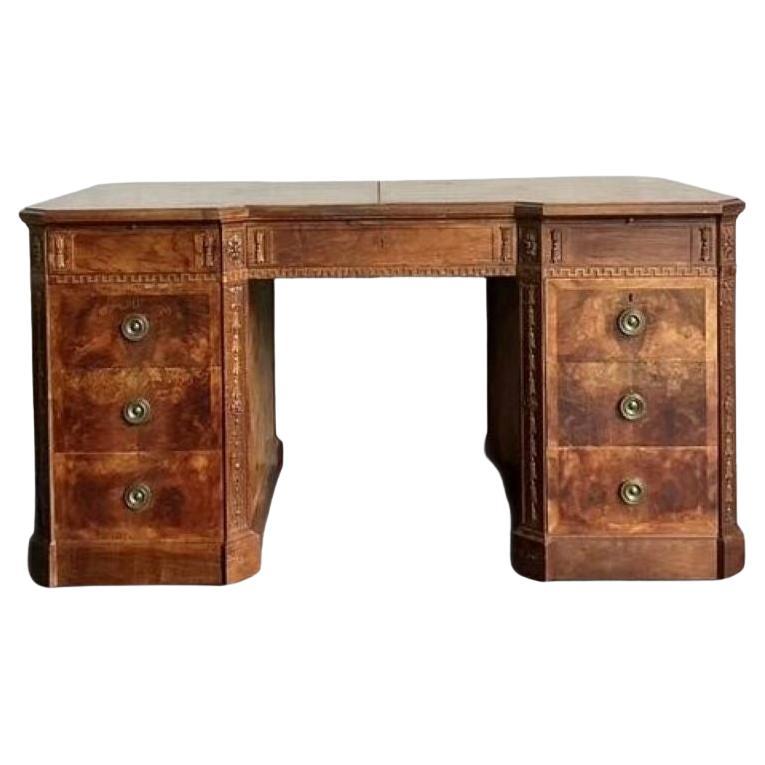 Vintage Regency Wurzelholz Laubsägearbeit Schreibtisch im Angebot