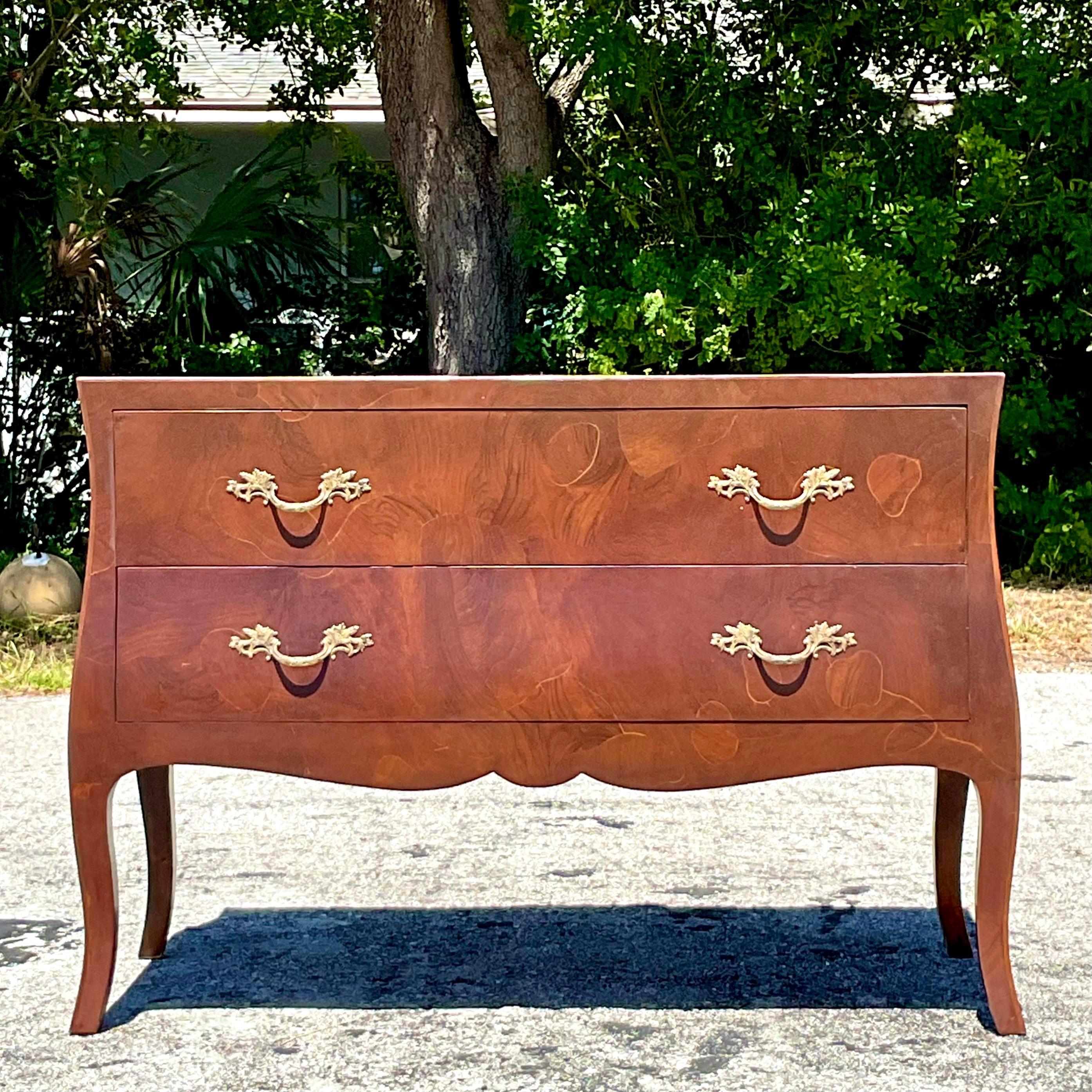 XX secolo Lowboy in legno di radica d'epoca Regency in vendita