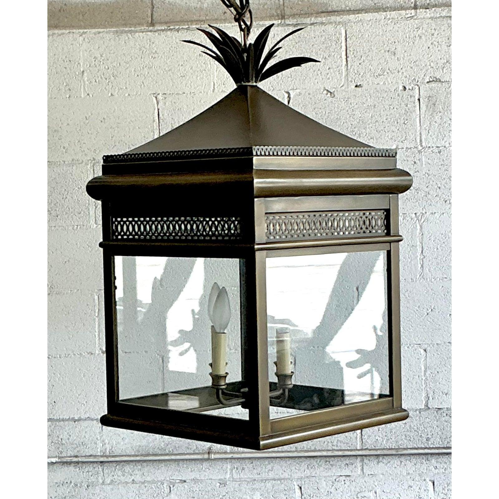 Americano Lanterna Vintage Regency in ottone brunito in vendita