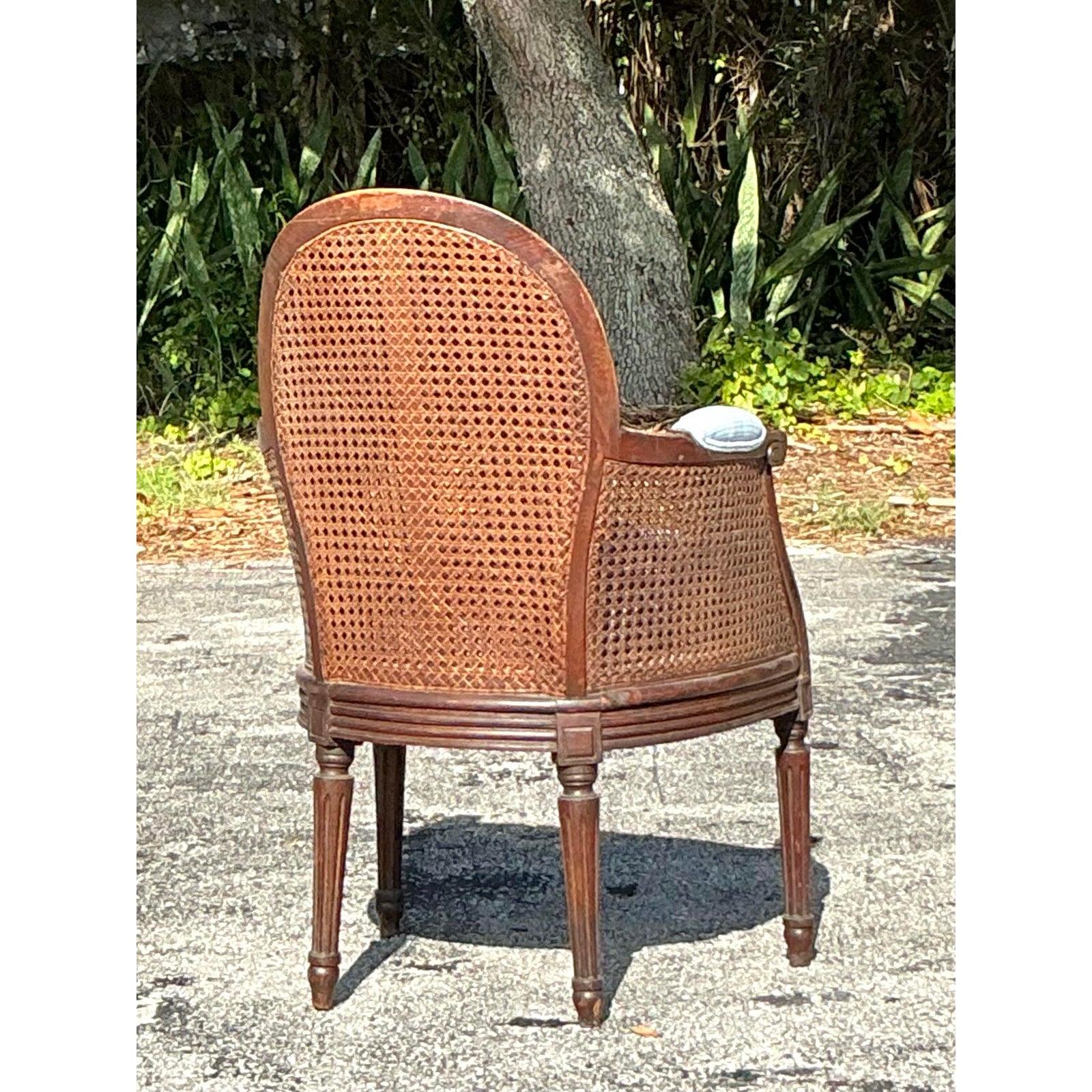 Vintage Regency Cane Fireside Bergere Stuhl (amerikanisch) im Angebot