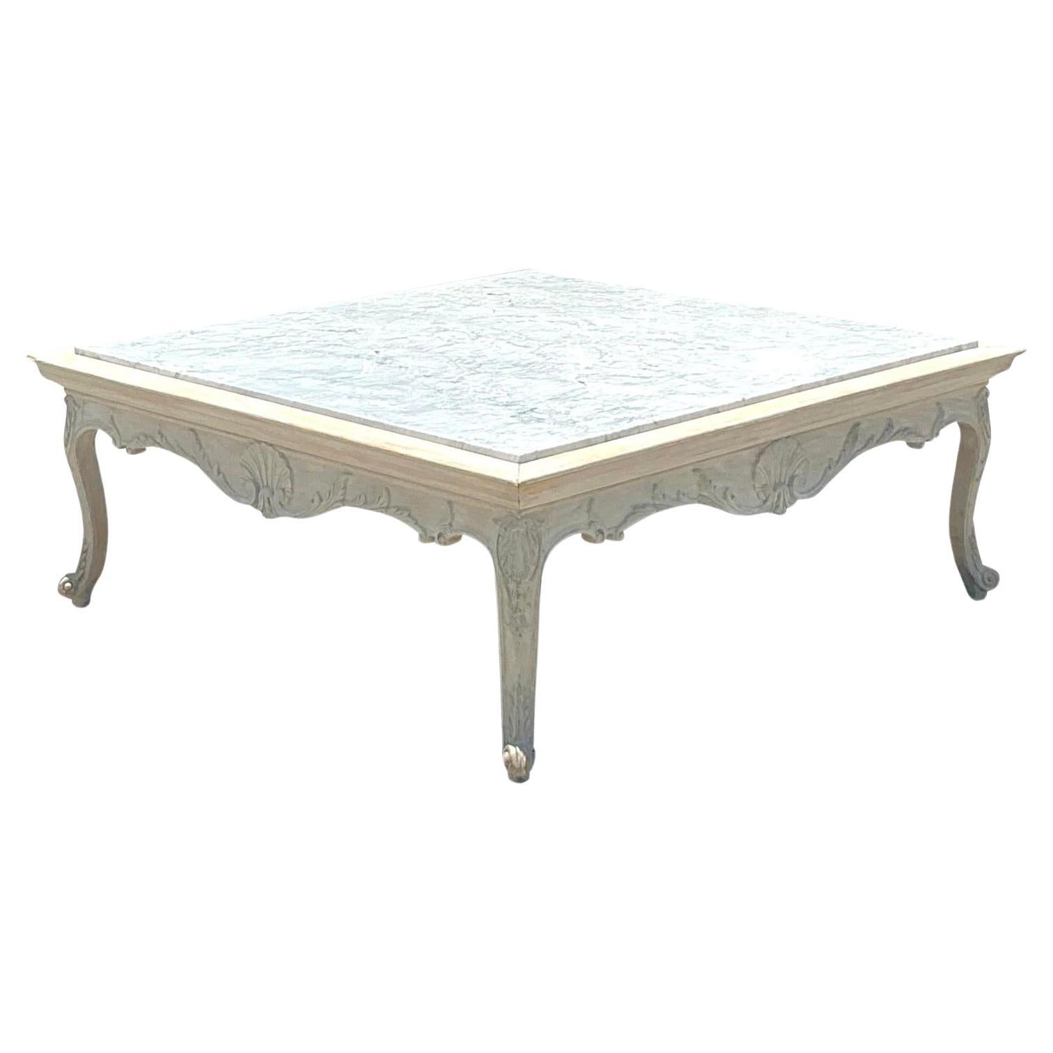 Table basse Vintage Regency à plateau en pierre sculpté en forme de coquille