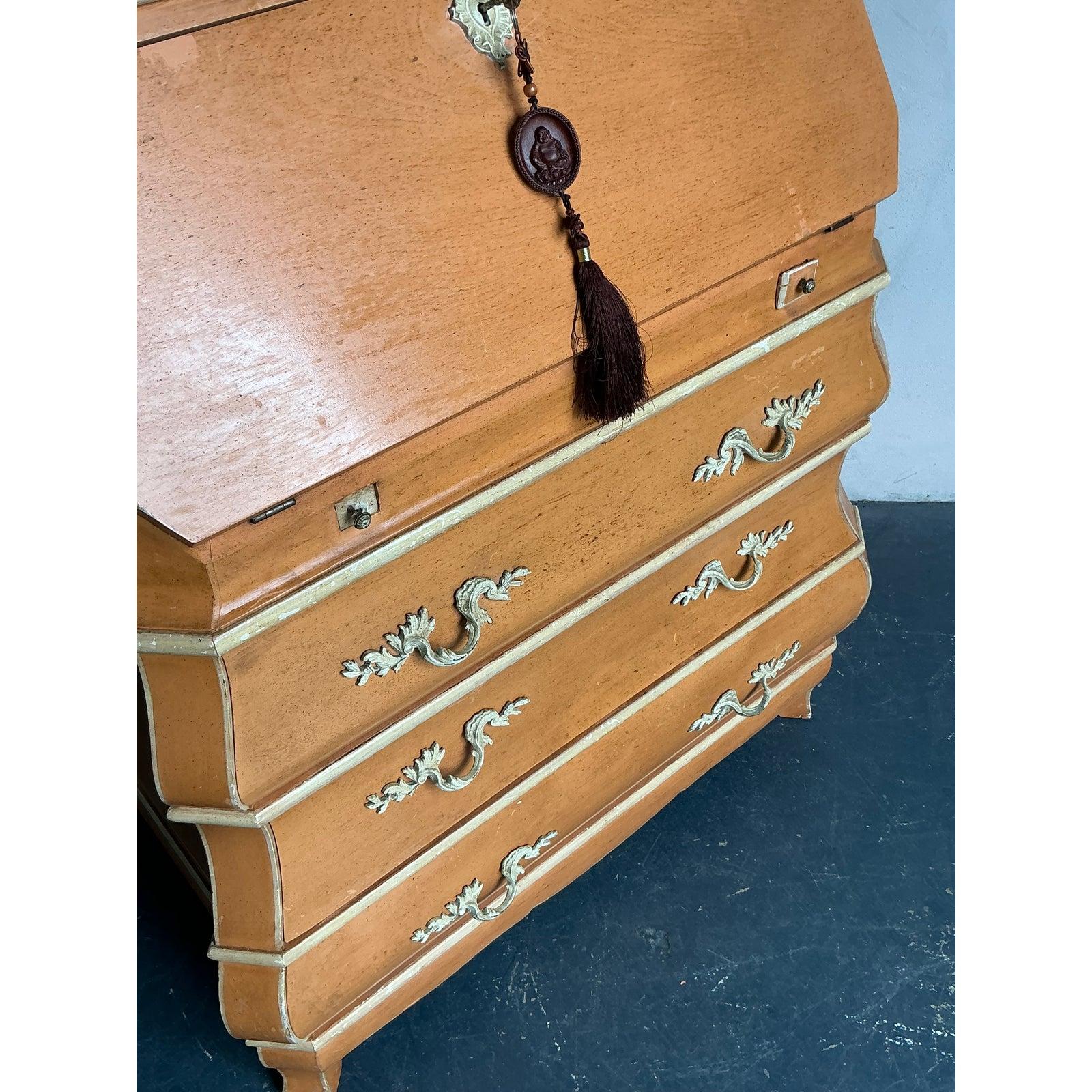 Vintage Regency Carved Detail Secretary Desk in vendita 1