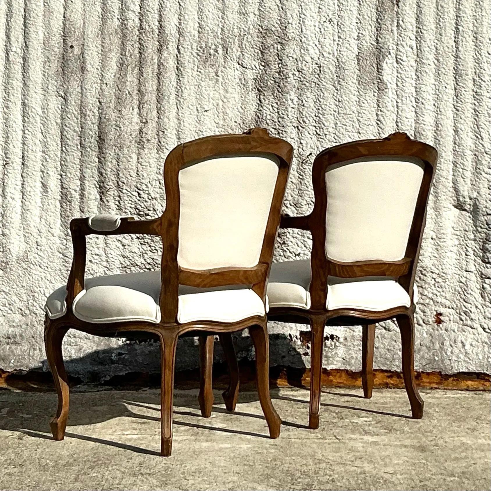 XX secolo Sedie Fauteuil intagliate d'epoca Regency - una coppia in vendita