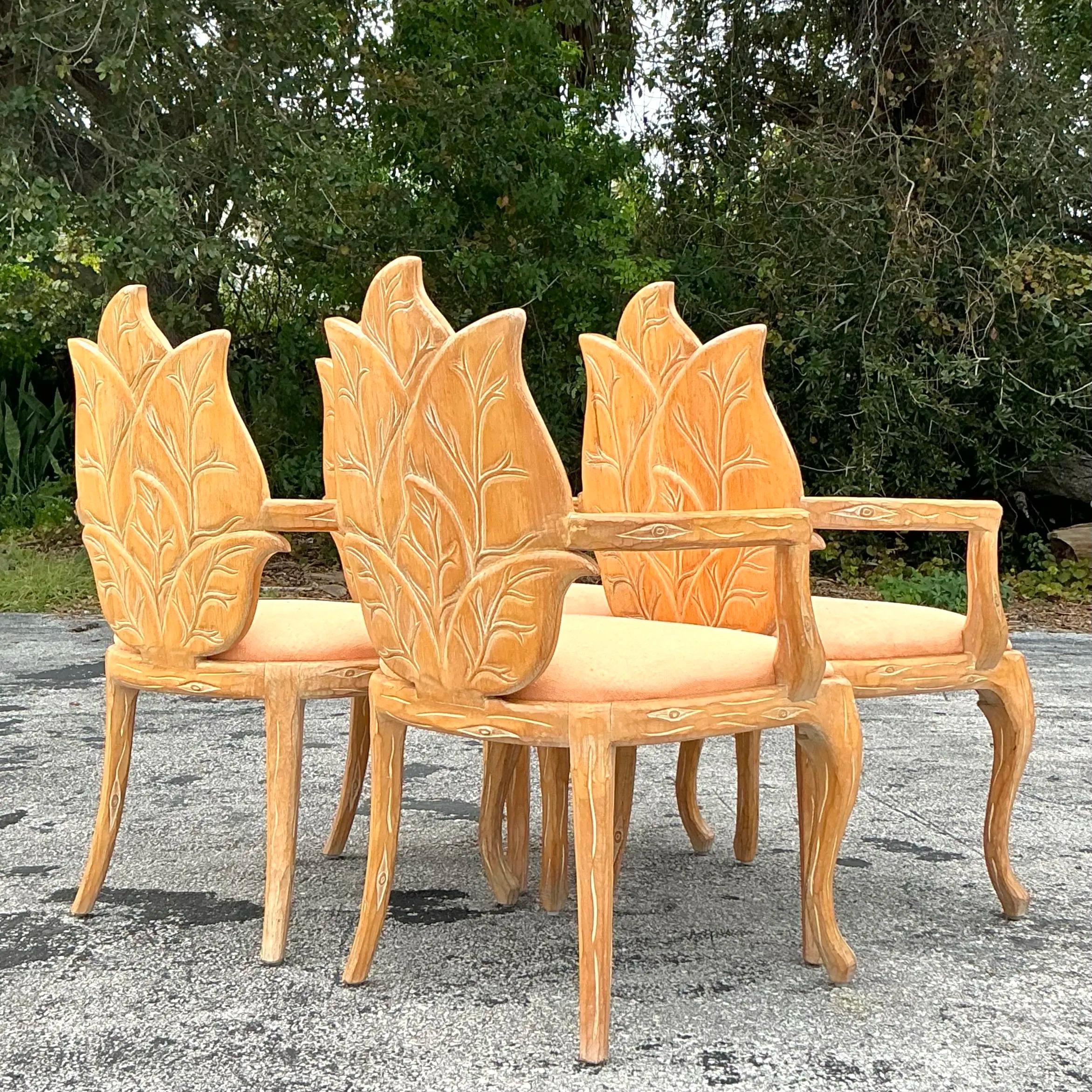 XX secolo Sedie da pranzo vintage Regency intagliate in finto bois - Set di 4 in vendita