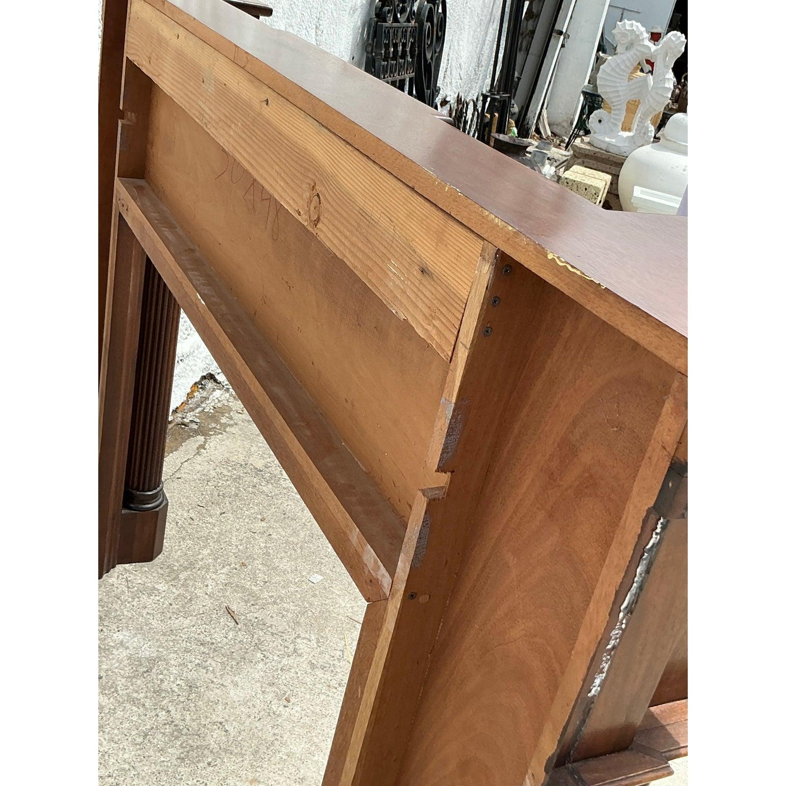 Cheminée Vintage Regency sculptée en vente 3